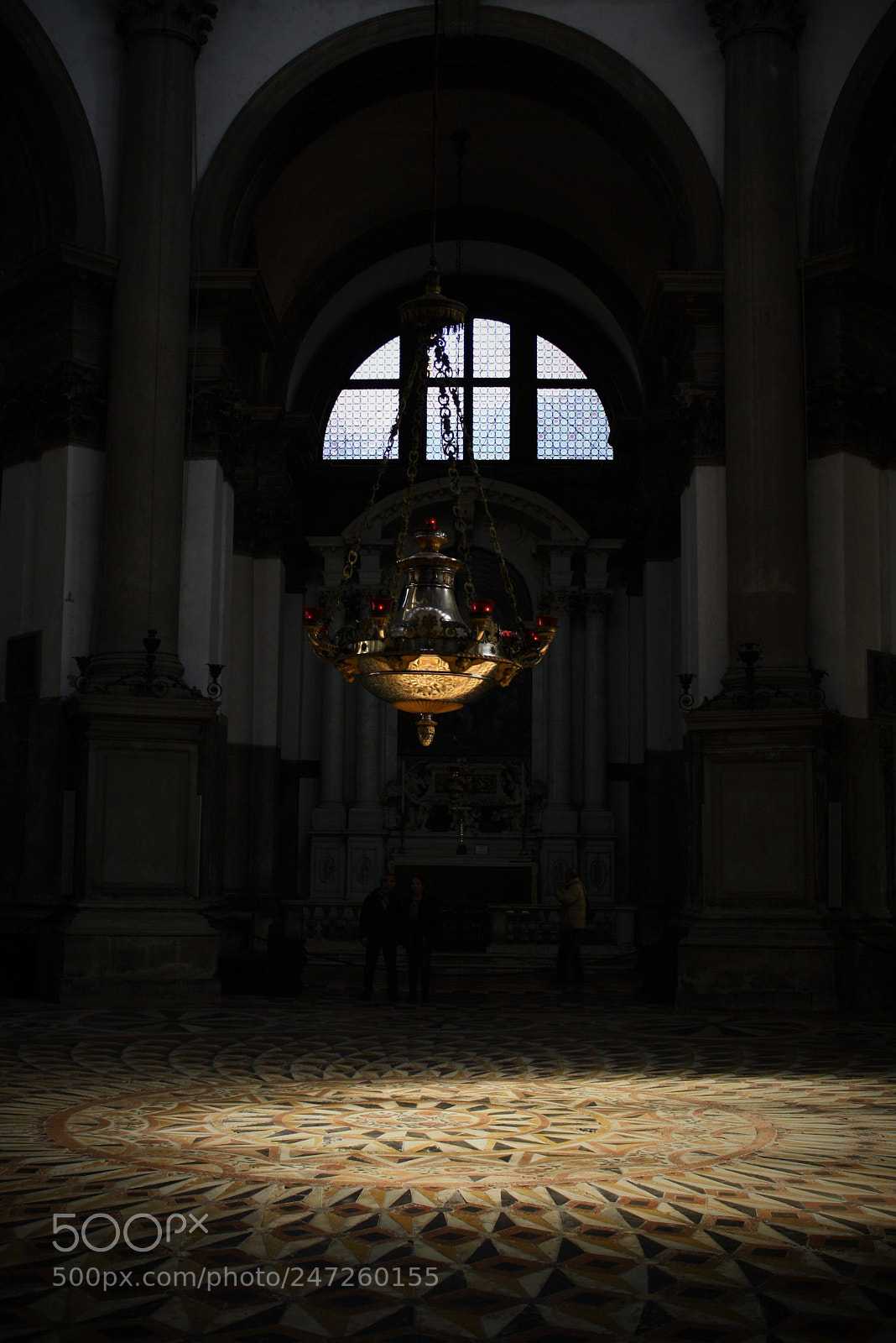 Canon EOS 1000D (EOS Digital Rebel XS / EOS Kiss F) sample photo. Light and dark photography