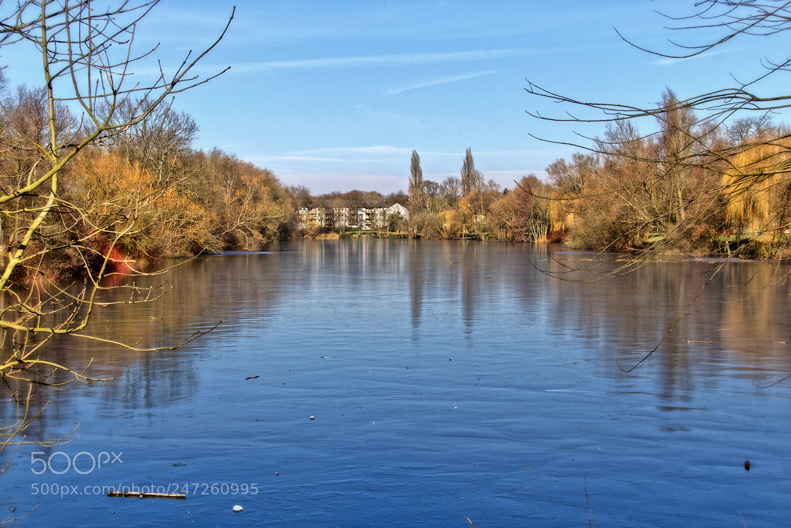 Canon EOS 750D (EOS Rebel T6i / EOS Kiss X8i) sample photo. Frozen "blue lake" photography