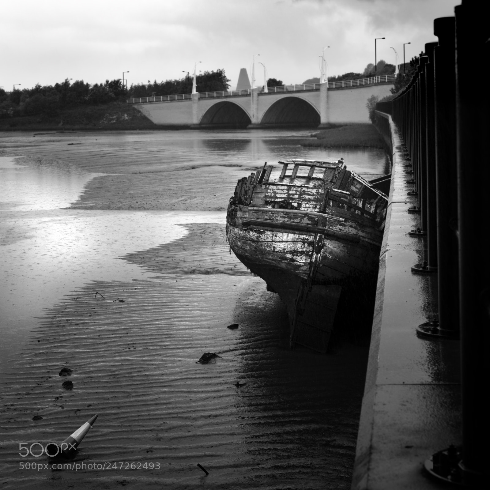 Fujifilm GFX 50S sample photo. Final mooring photography