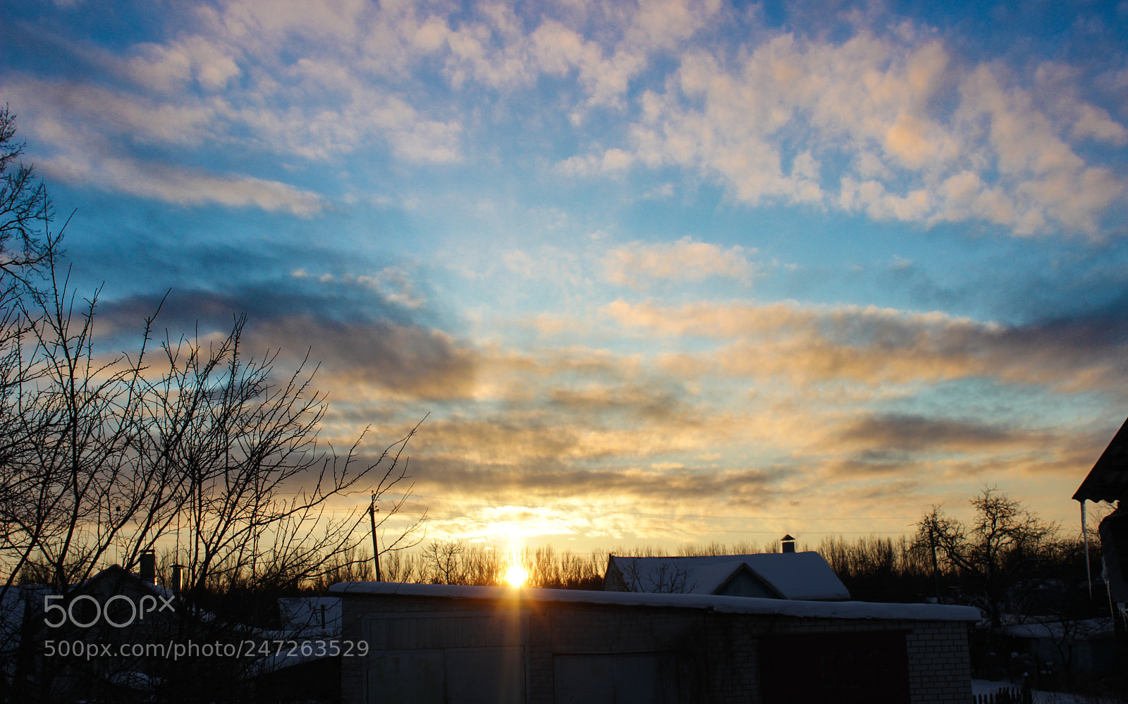 Canon EOS 600D (Rebel EOS T3i / EOS Kiss X5) sample photo. Blue sky photography