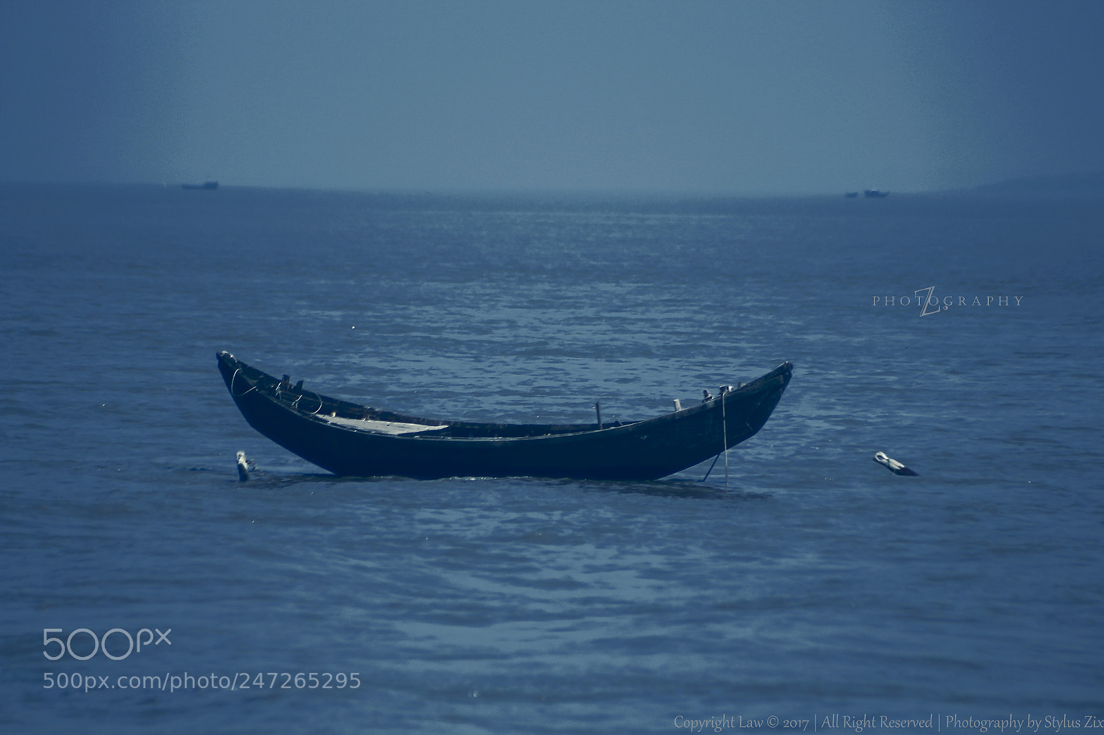 Canon EOS 700D (EOS Rebel T5i / EOS Kiss X7i) sample photo. Boat&full-moon photography
