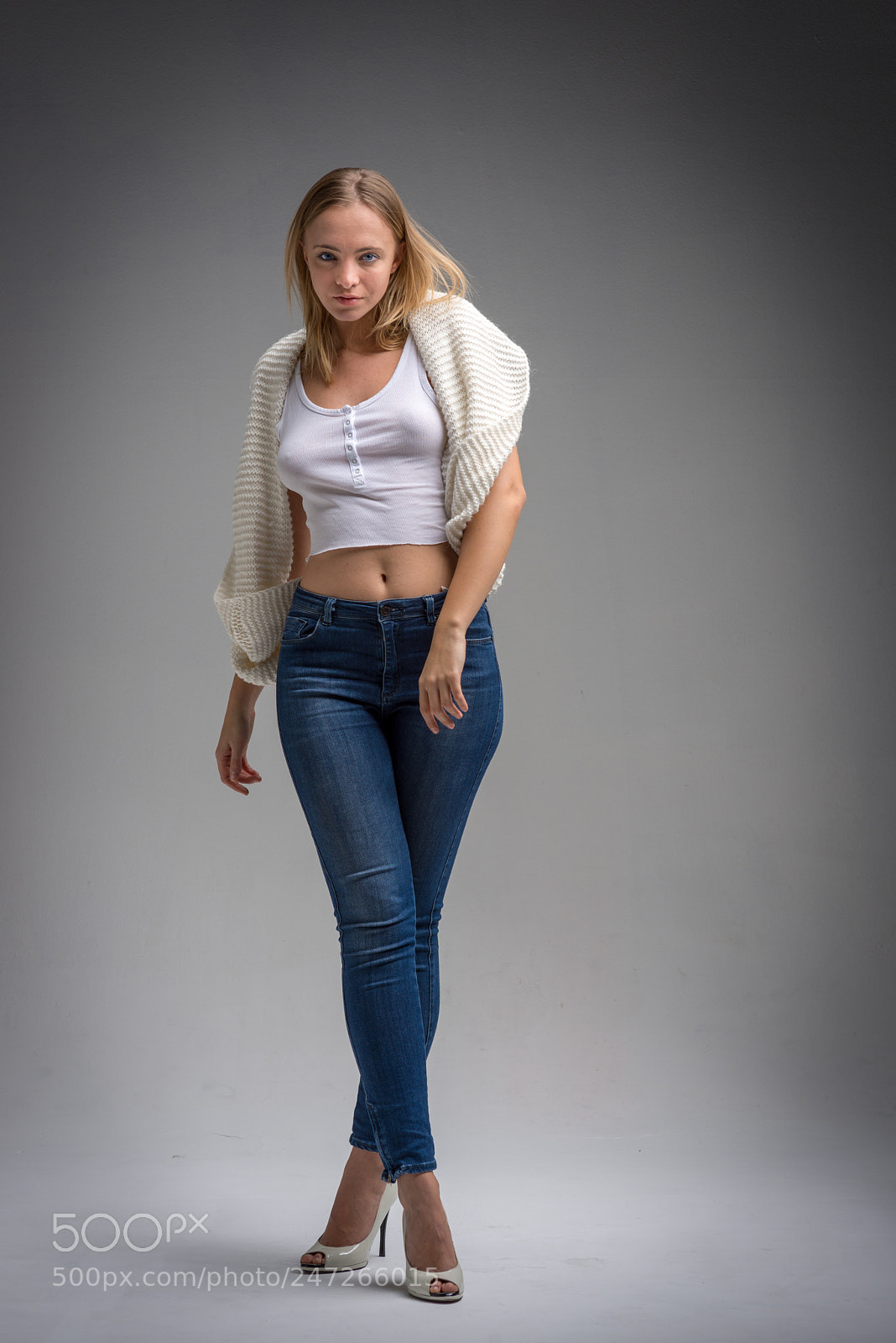 Nikon D800 sample photo. Pure confidence photography