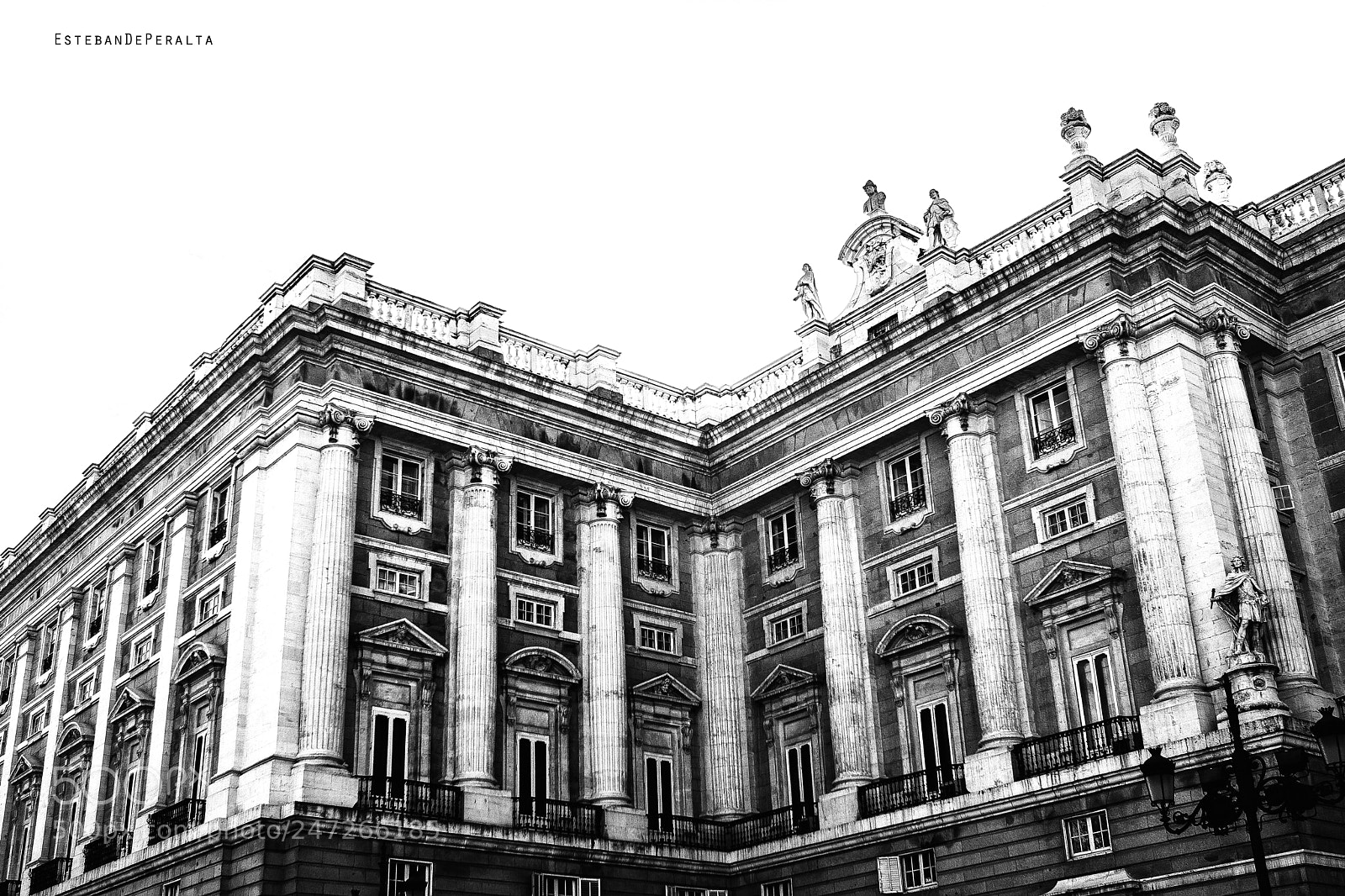 Canon EOS 750D (EOS Rebel T6i / EOS Kiss X8i) sample photo. Palacio real, madrid. photography