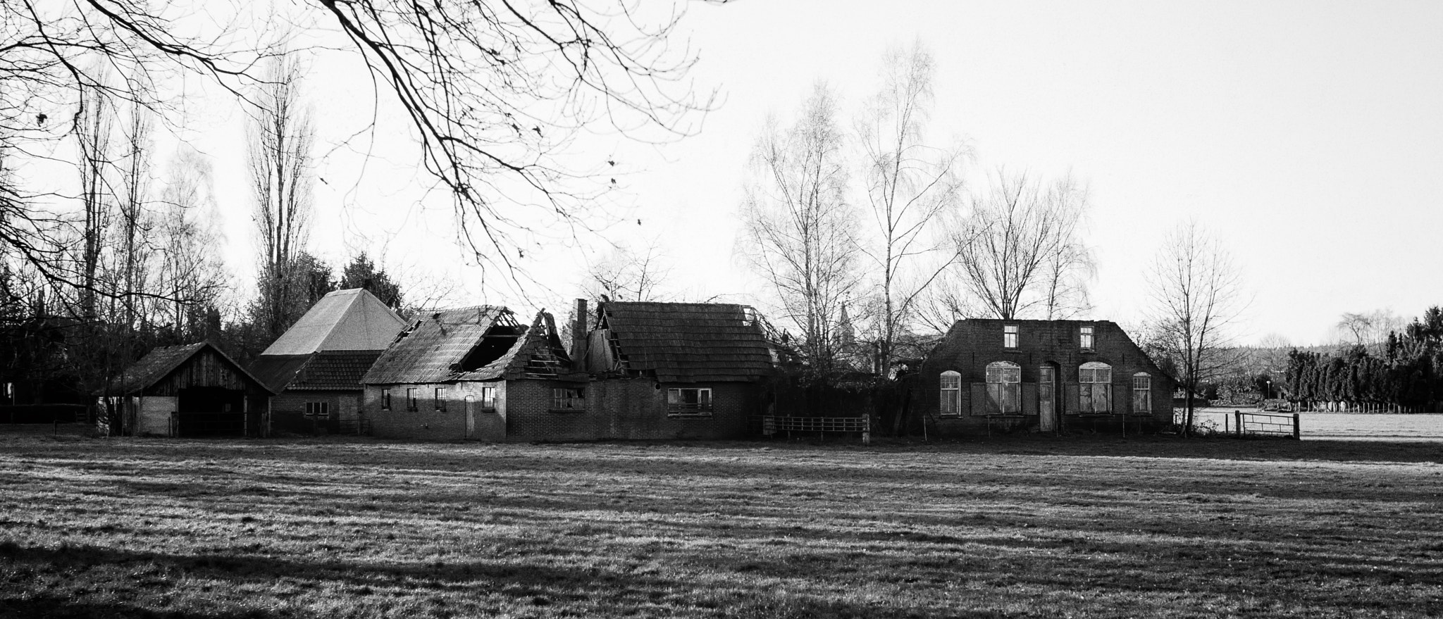 Leica M8 sample photo. Farm in ruins photography