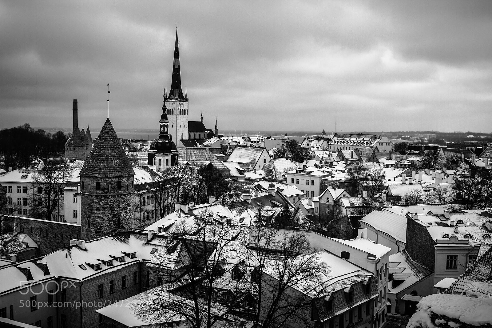 Canon EOS 7D sample photo. Cloudy day in tallin photography