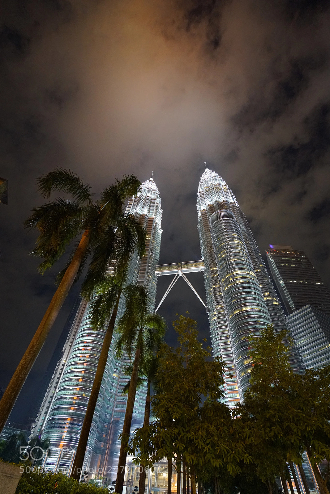 Sony a7R II sample photo. Petronas twin towers in photography