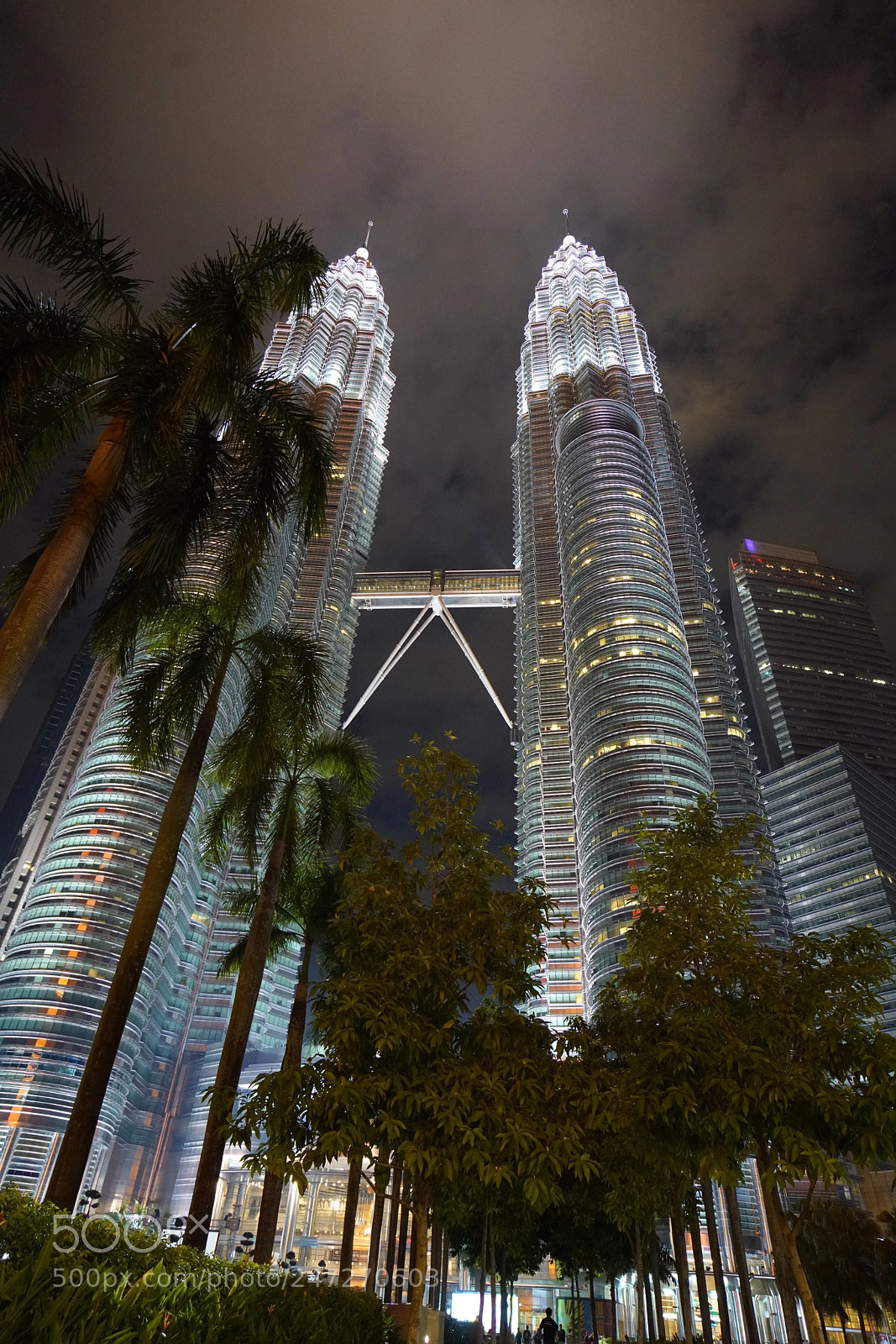 Sony a7R II sample photo. Petronas twin towers in photography