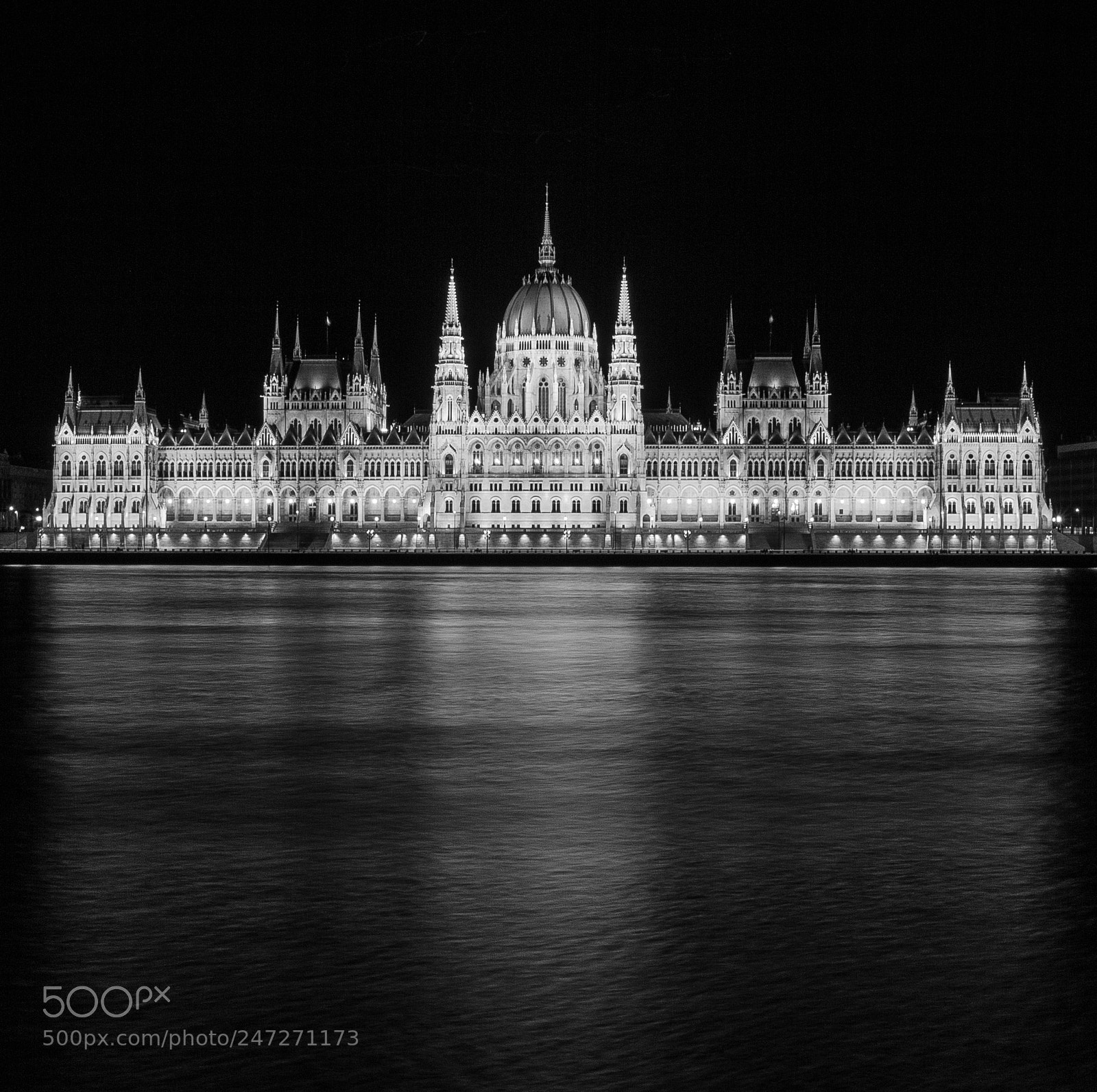 Canon EOS 700D (EOS Rebel T5i / EOS Kiss X7i) sample photo. Budapest parliament photography