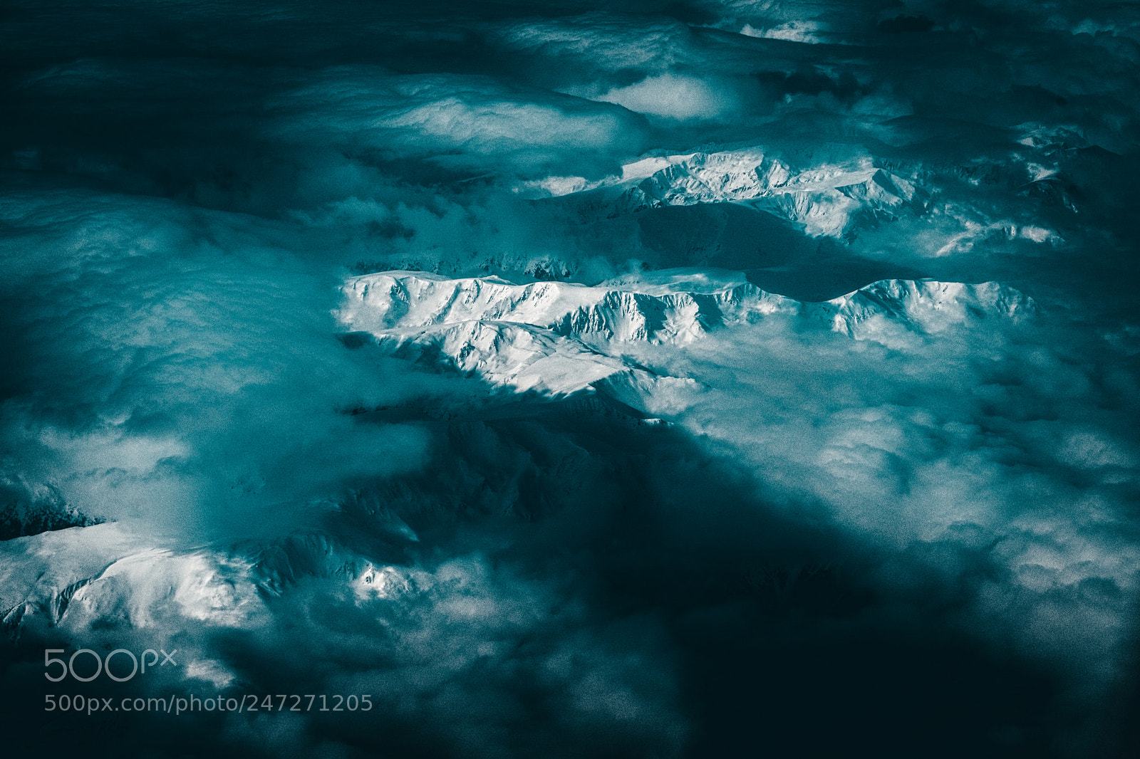 Sony a7 sample photo. Stormy flight over the photography