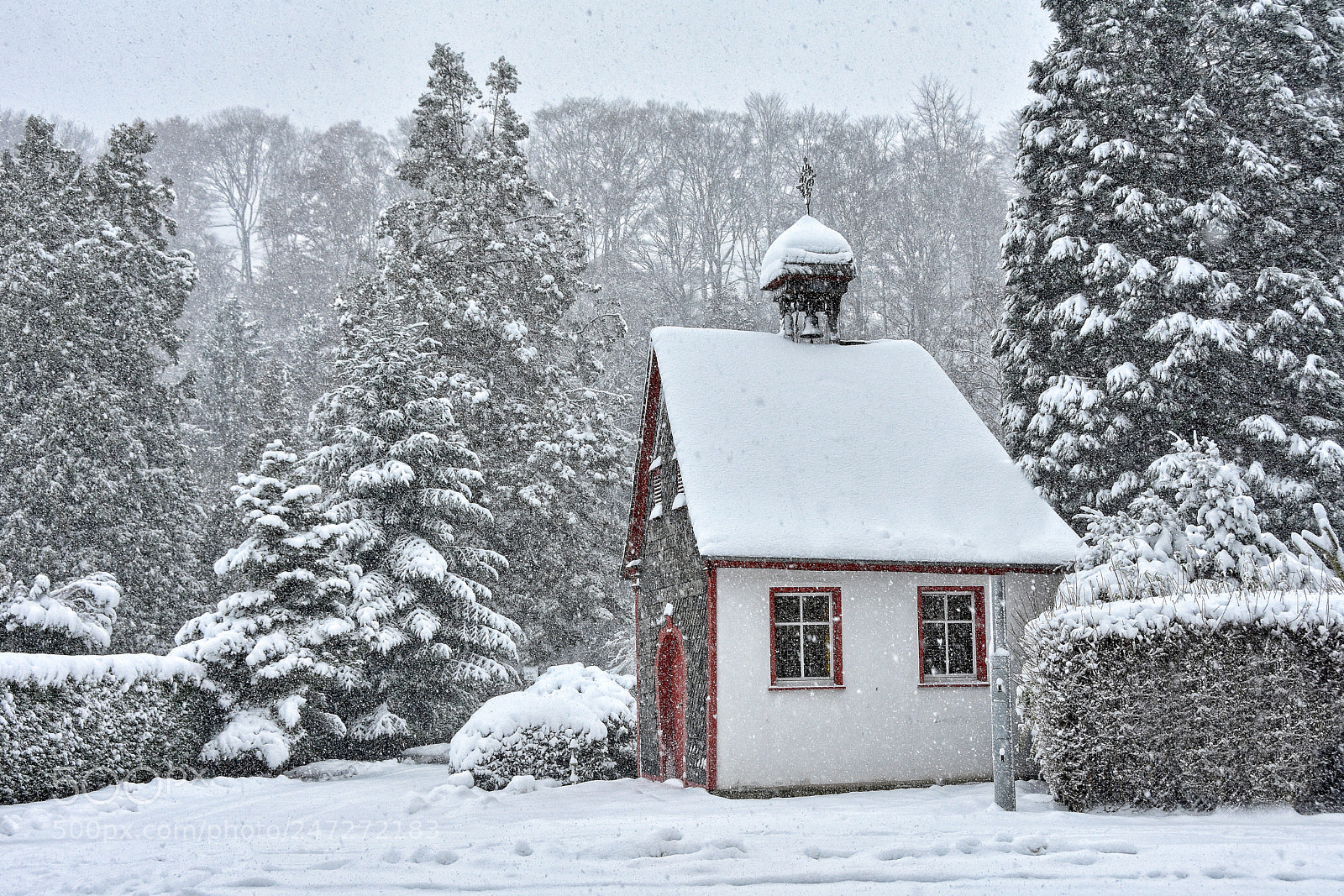 Nikon D7200 sample photo. Little chapel in the photography