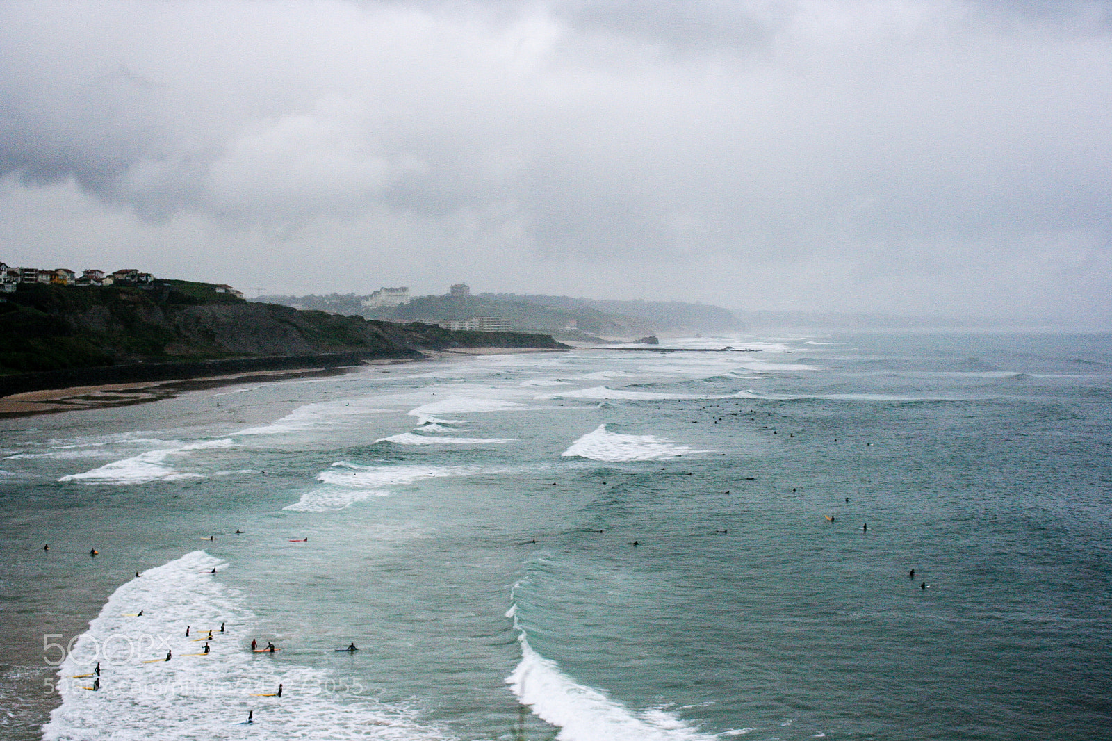 Canon EOS 350D (EOS Digital Rebel XT / EOS Kiss Digital N) sample photo. Biarritz on a rainy photography
