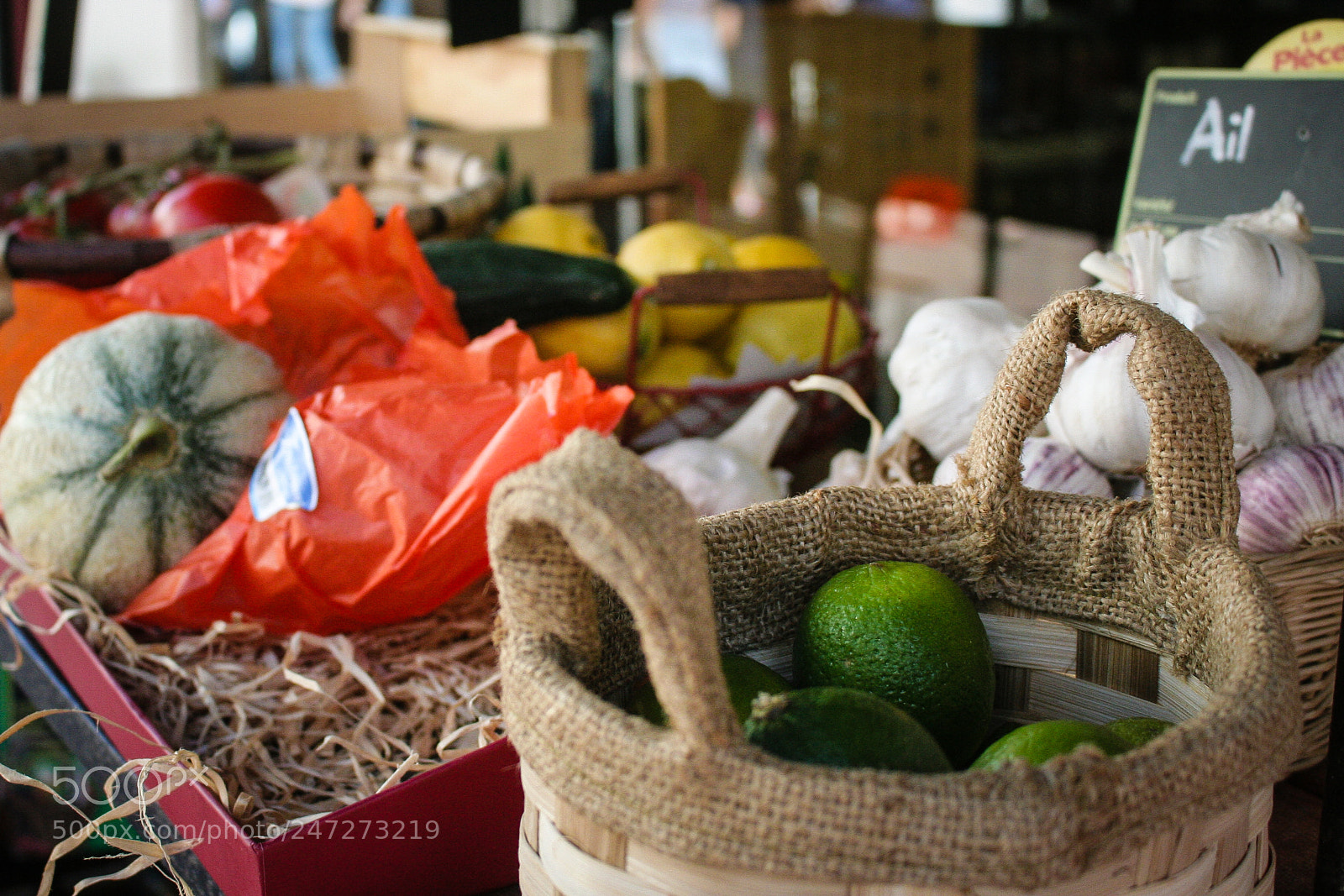 Canon EOS 350D (EOS Digital Rebel XT / EOS Kiss Digital N) sample photo. Market photography