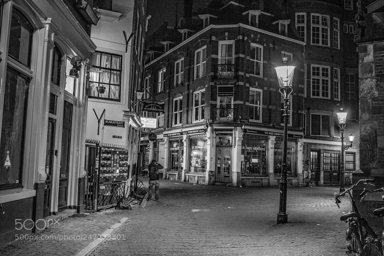 Nikon D3400 sample photo. Amsterdamn alley photography