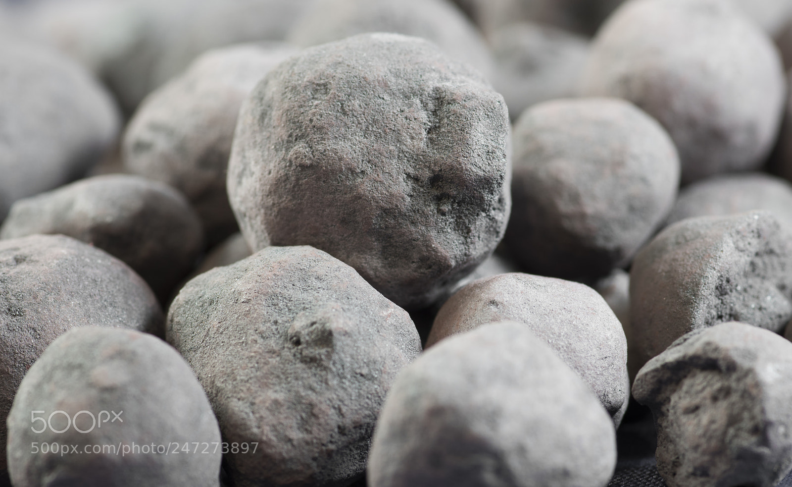 Nikon D810 sample photo. Iron ore granules photography