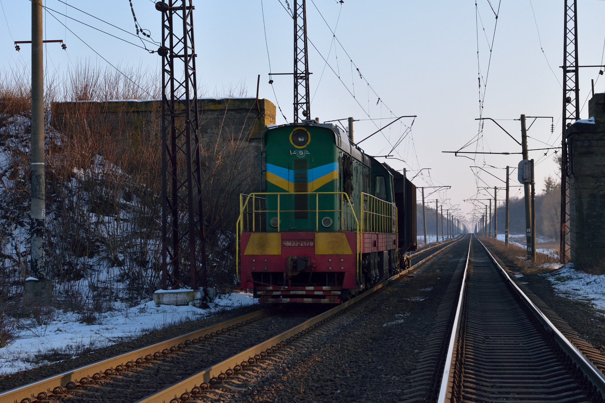 Nikon AF-S Nikkor 50mm F1.8G sample photo. Railway photography