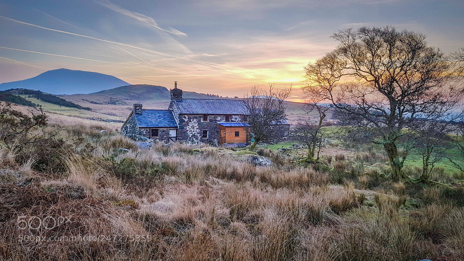 Samsung Galaxy S8+ sample photo. Cae amos mountain bothy photography