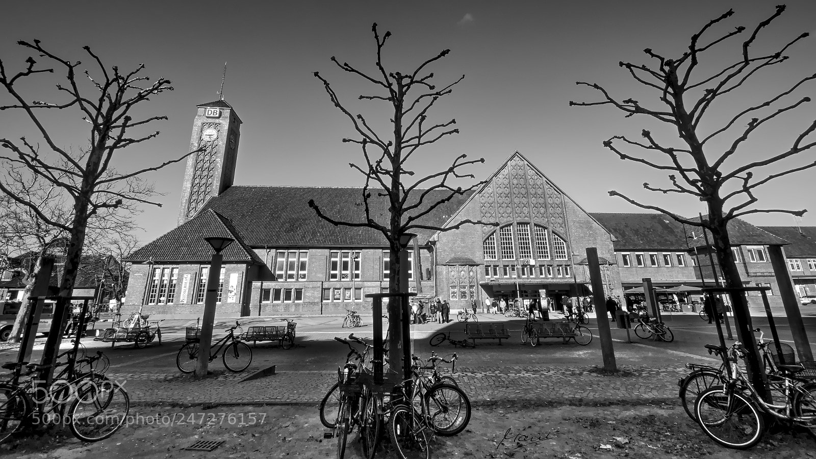 Nikon D90 sample photo. Oldenburg main station photography