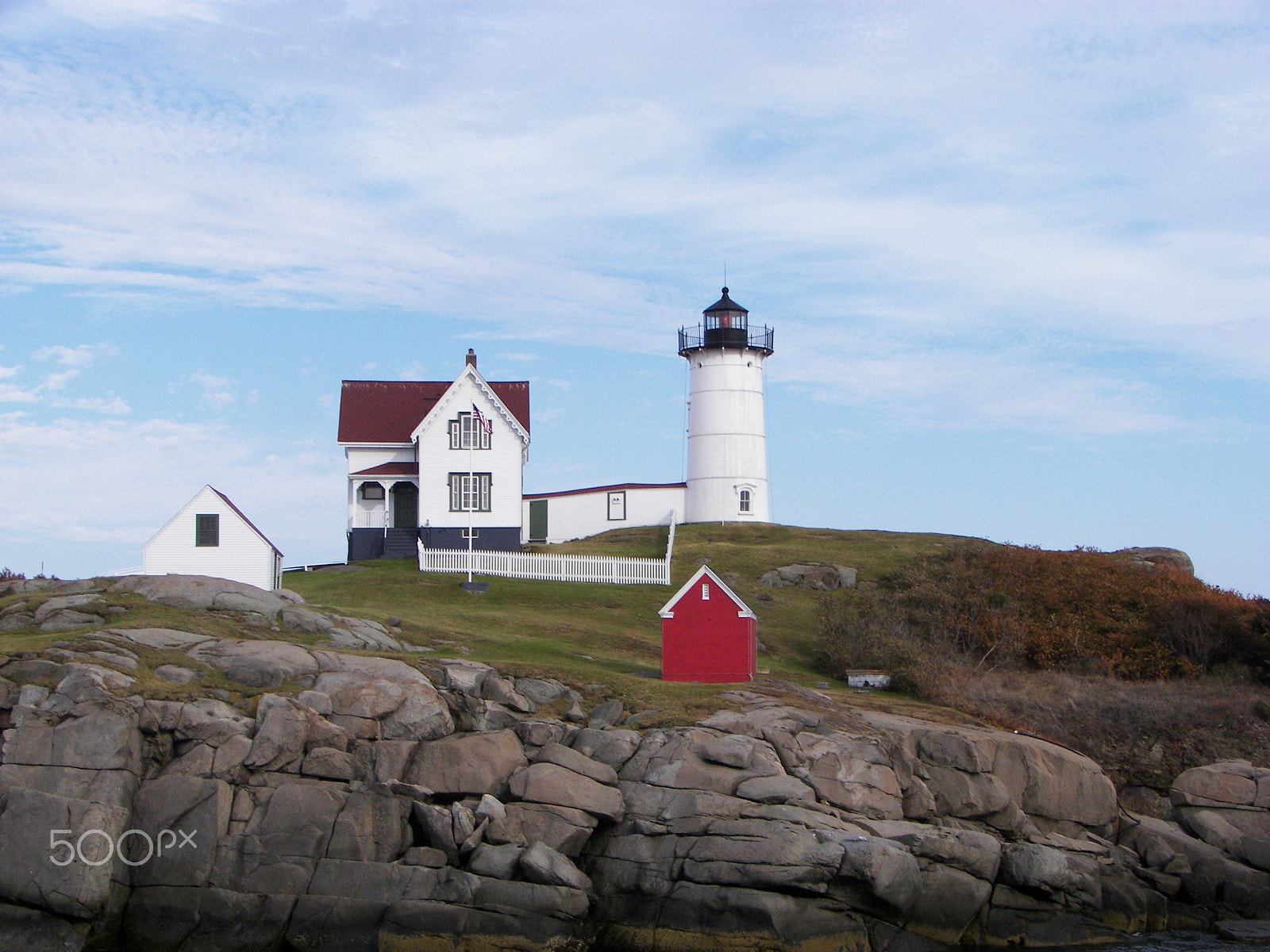 Kodak P712 ZOOM DIGITAL CAMERA sample photo. Nubble light photography