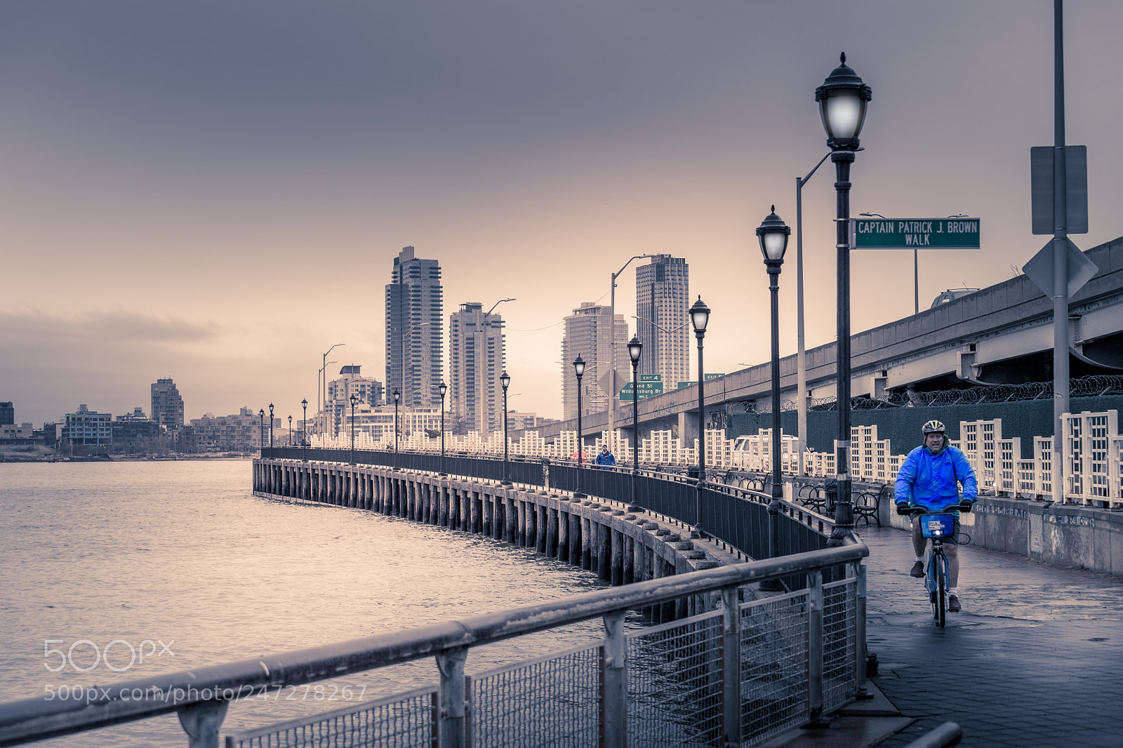 Canon EOS 6D Mark II sample photo. East river bank, new photography