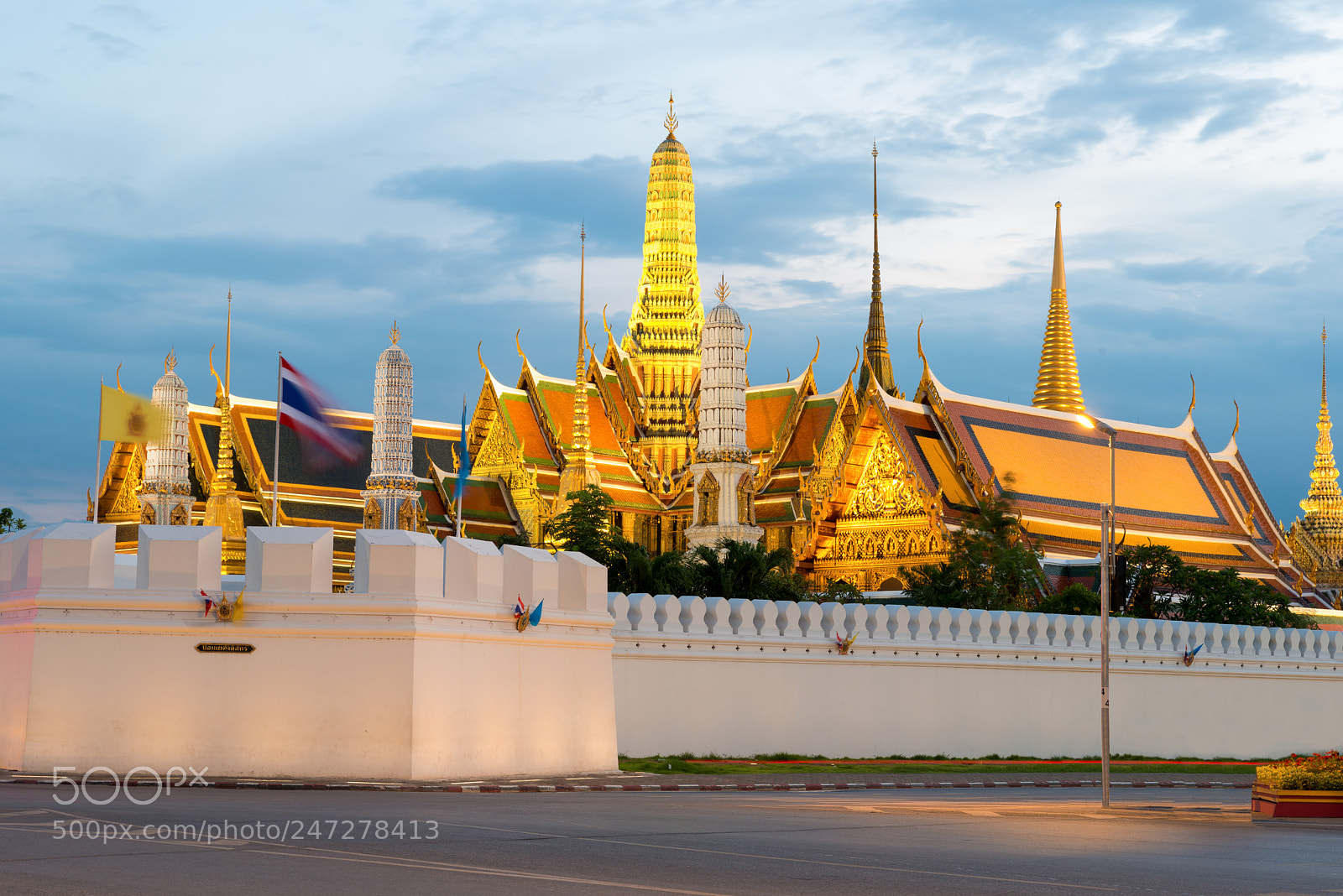 Nikon D800 sample photo. Wat phra keaw at photography