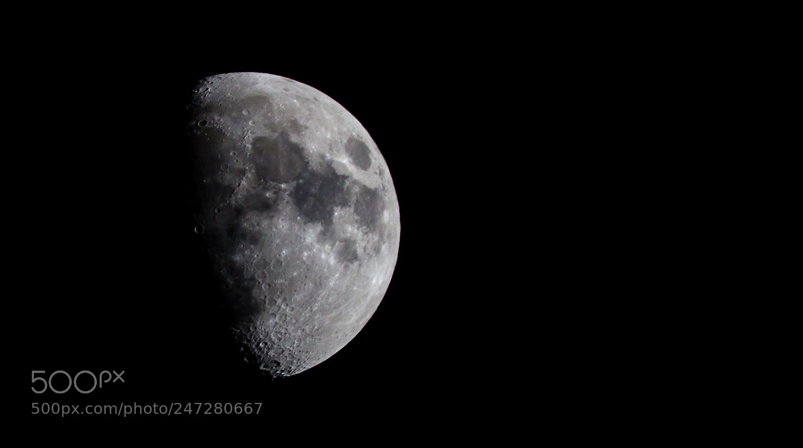 Canon EOS 100D (EOS Rebel SL1 / EOS Kiss X7) sample photo. Moon photography
