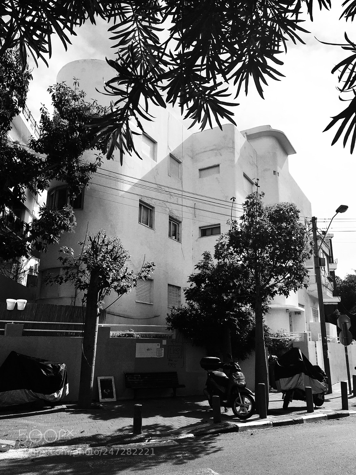 Apple iPhone 6s sample photo. Bauhaus in tlv 2 photography