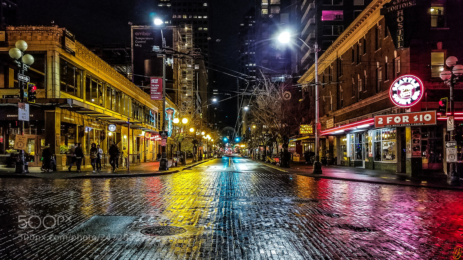 Samsung Galaxy S8+ sample photo. 1st & pike at night photography