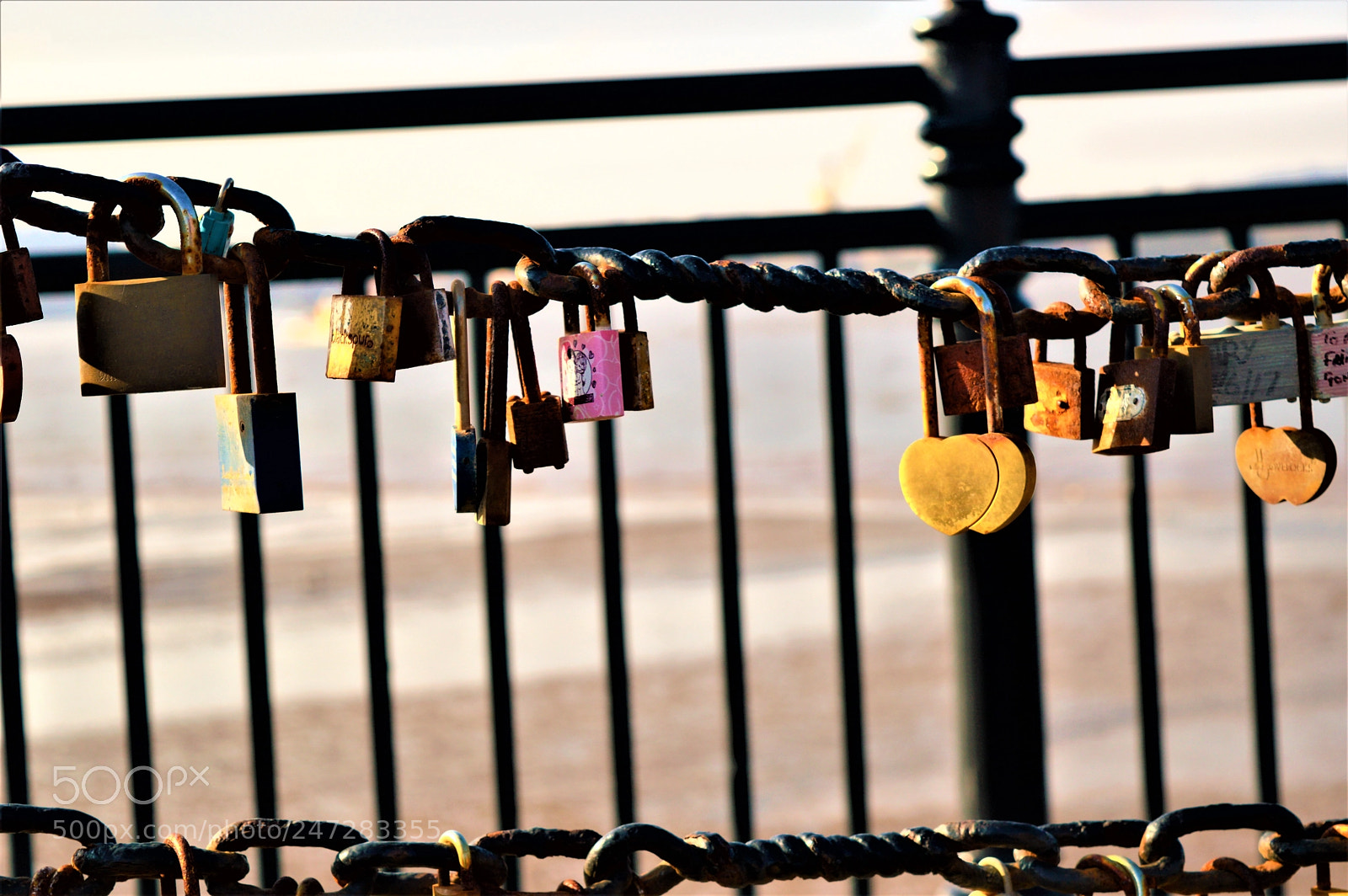 Nikon D3200 sample photo. Liverpool locks photography