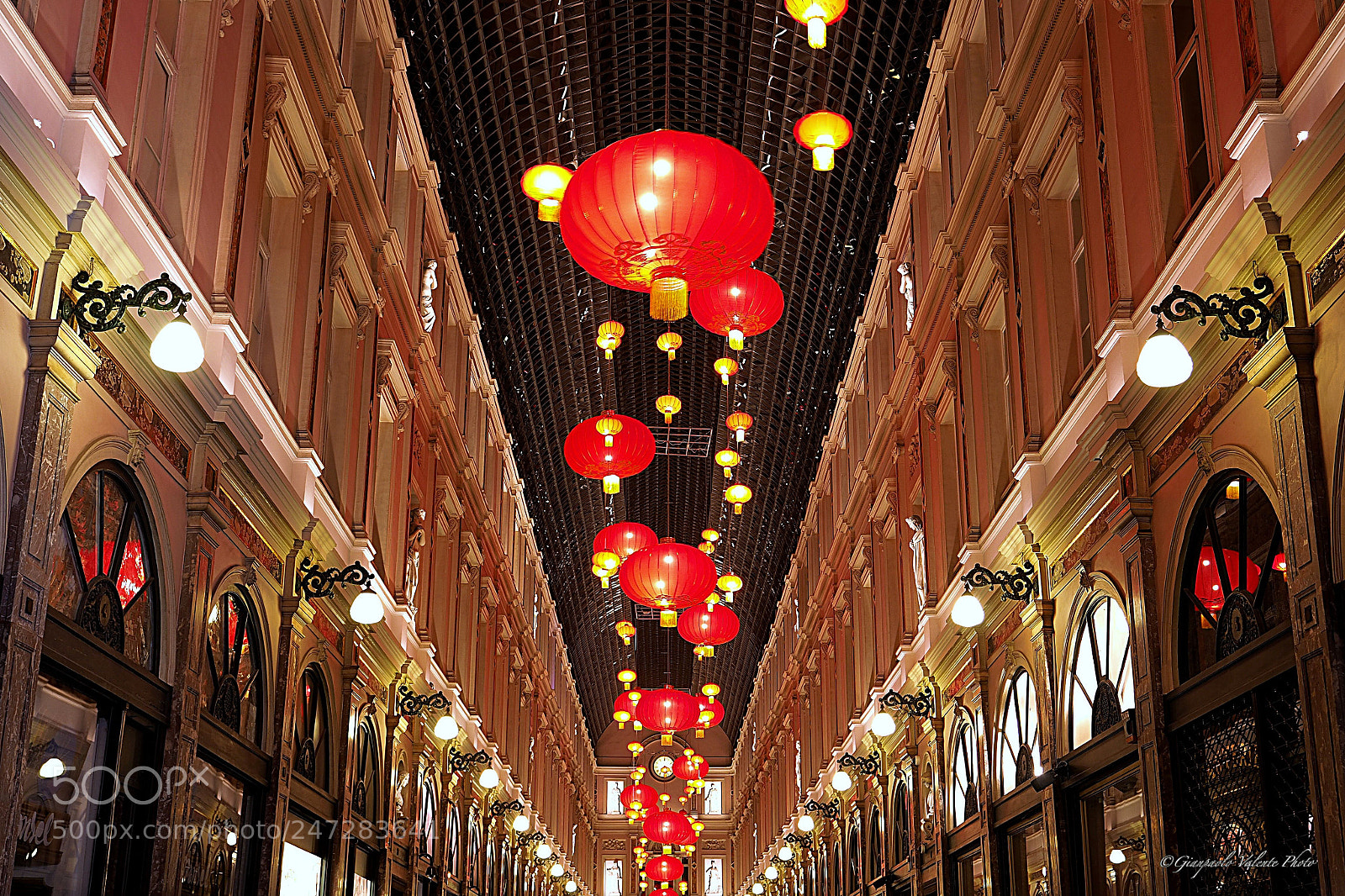 Olympus OM-D E-M5 II sample photo. Galeries st. hubert photography