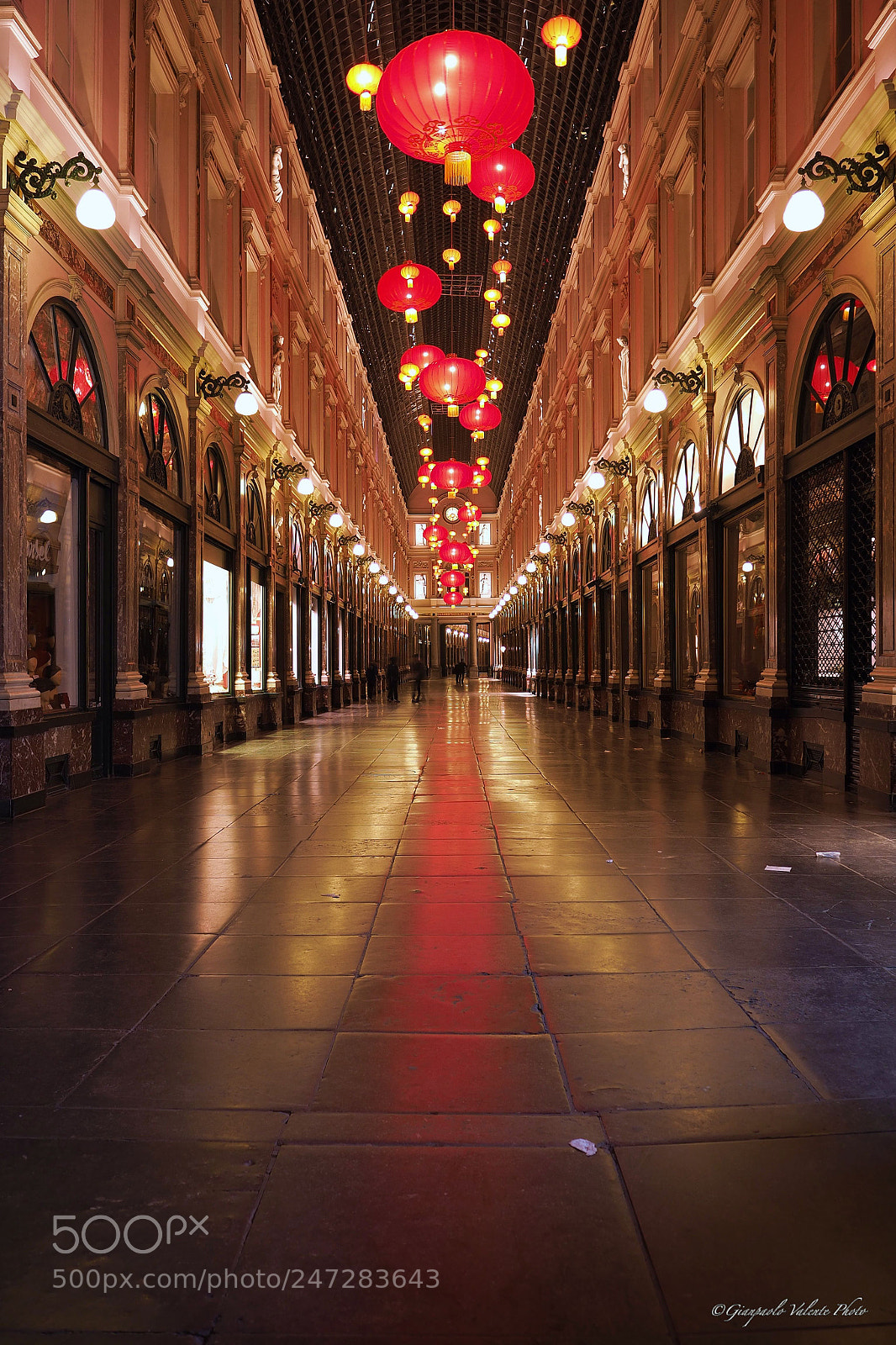 Olympus OM-D E-M5 II sample photo. Galeries st. hubert photography