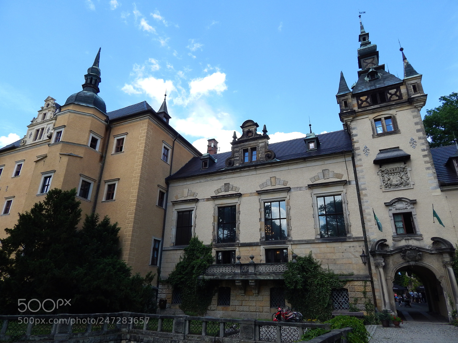 Nikon Coolpix L820 sample photo. Kliczkow castle photography