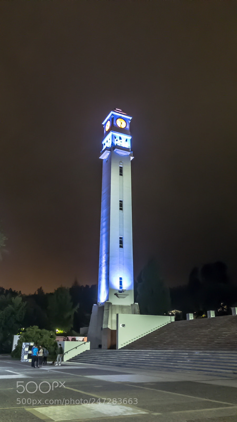 Apple iPhone X sample photo. Campus clock photography
