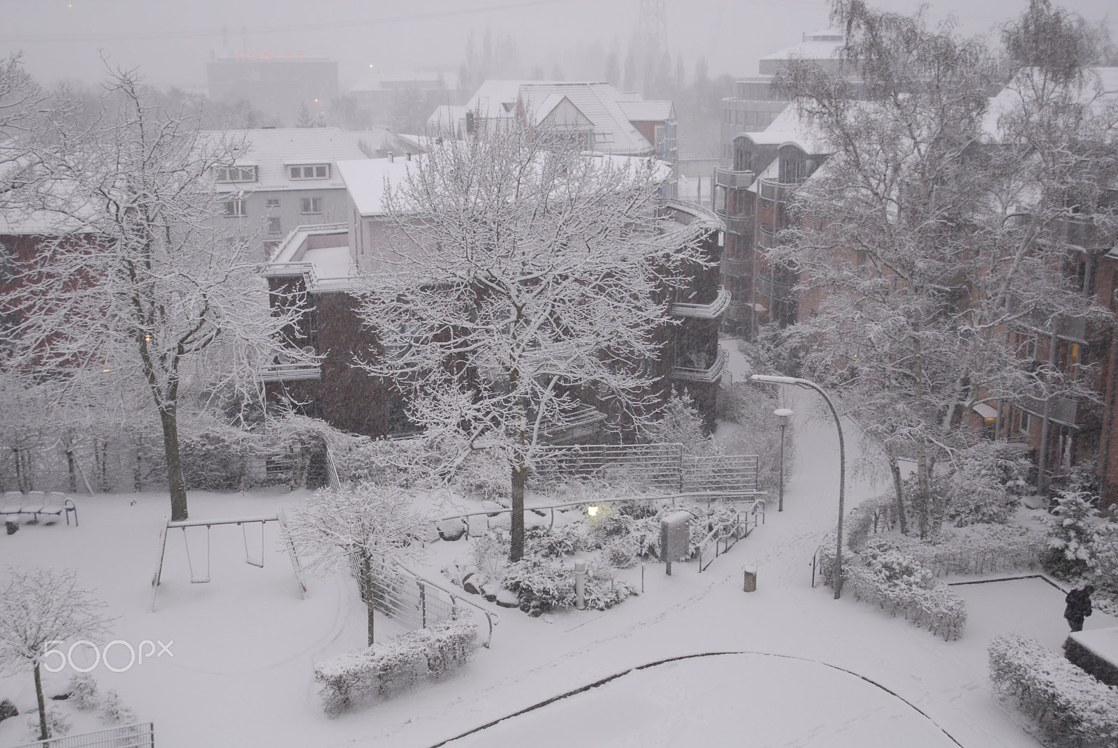 Nikon D200 sample photo. Spielplatz im winter 2 photography