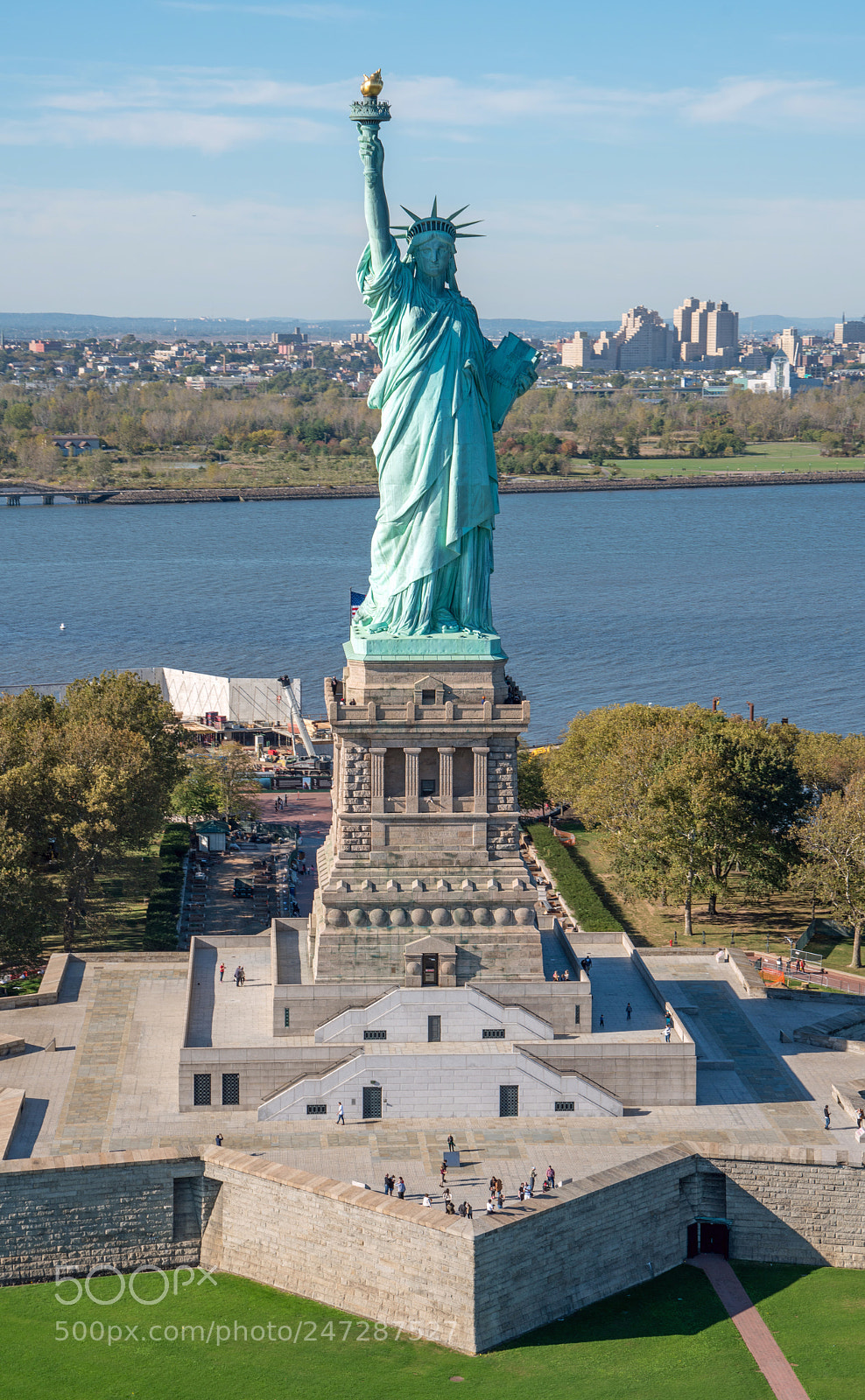 Sony a7R II sample photo. Statue of liberty photography