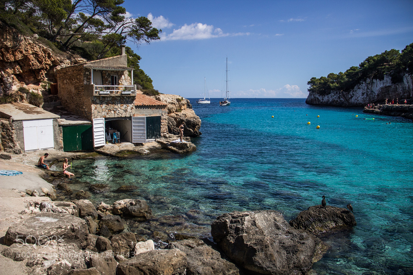 Canon EOS 600D (Rebel EOS T3i / EOS Kiss X5) sample photo. Not a bad place photography