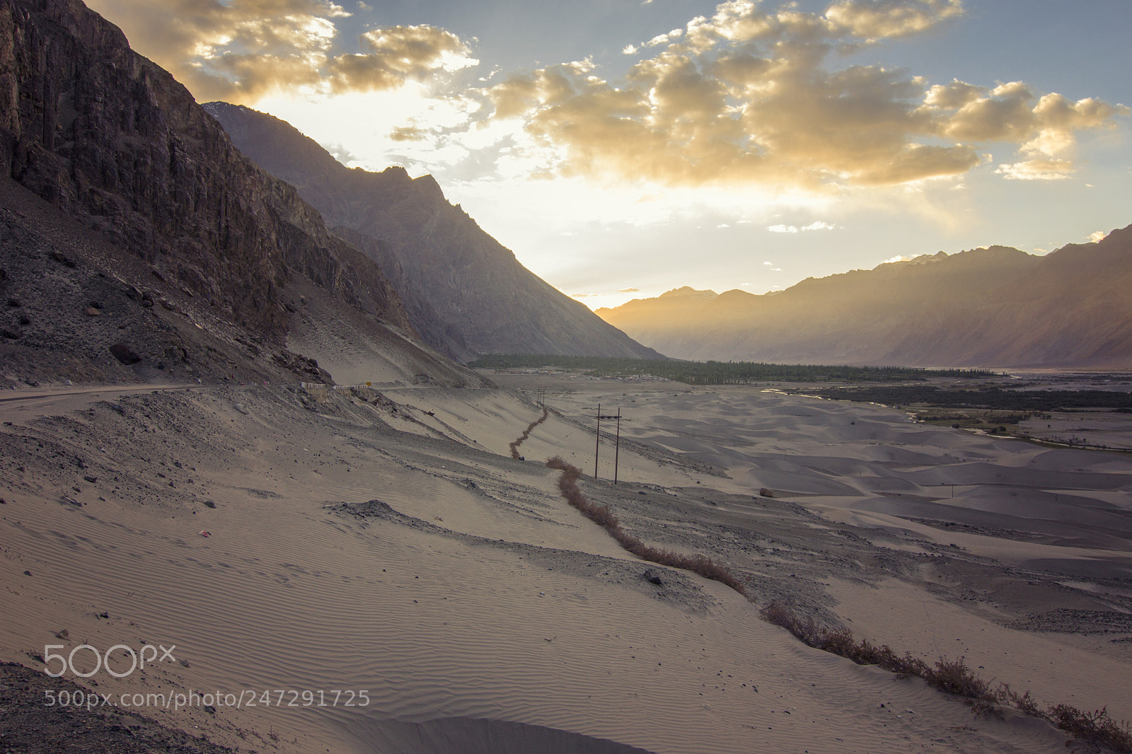 Canon EOS 550D (EOS Rebel T2i / EOS Kiss X4) sample photo. Nubra valley, ladakh photography