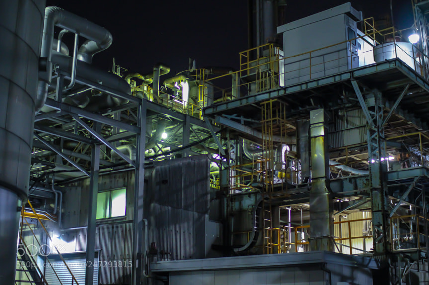 Canon EOS 550D (EOS Rebel T2i / EOS Kiss X4) sample photo. Industrial zone photography