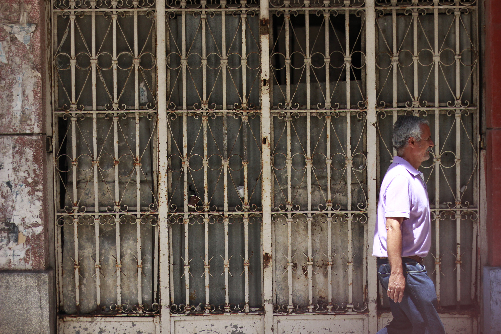 Canon EOS 600D (Rebel EOS T3i / EOS Kiss X5) sample photo. Non stop violence photography