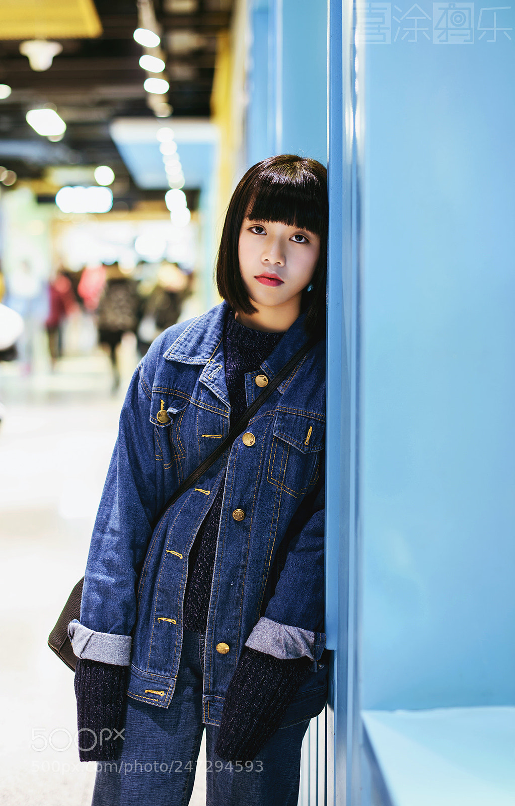 Nikon D810 sample photo. 地铁商业街人像 photography