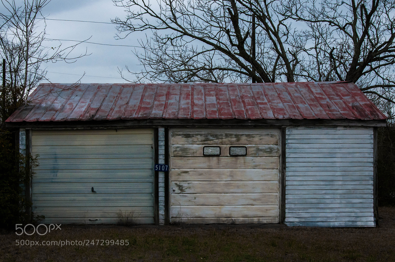 Nikon D300 sample photo. Garage photography