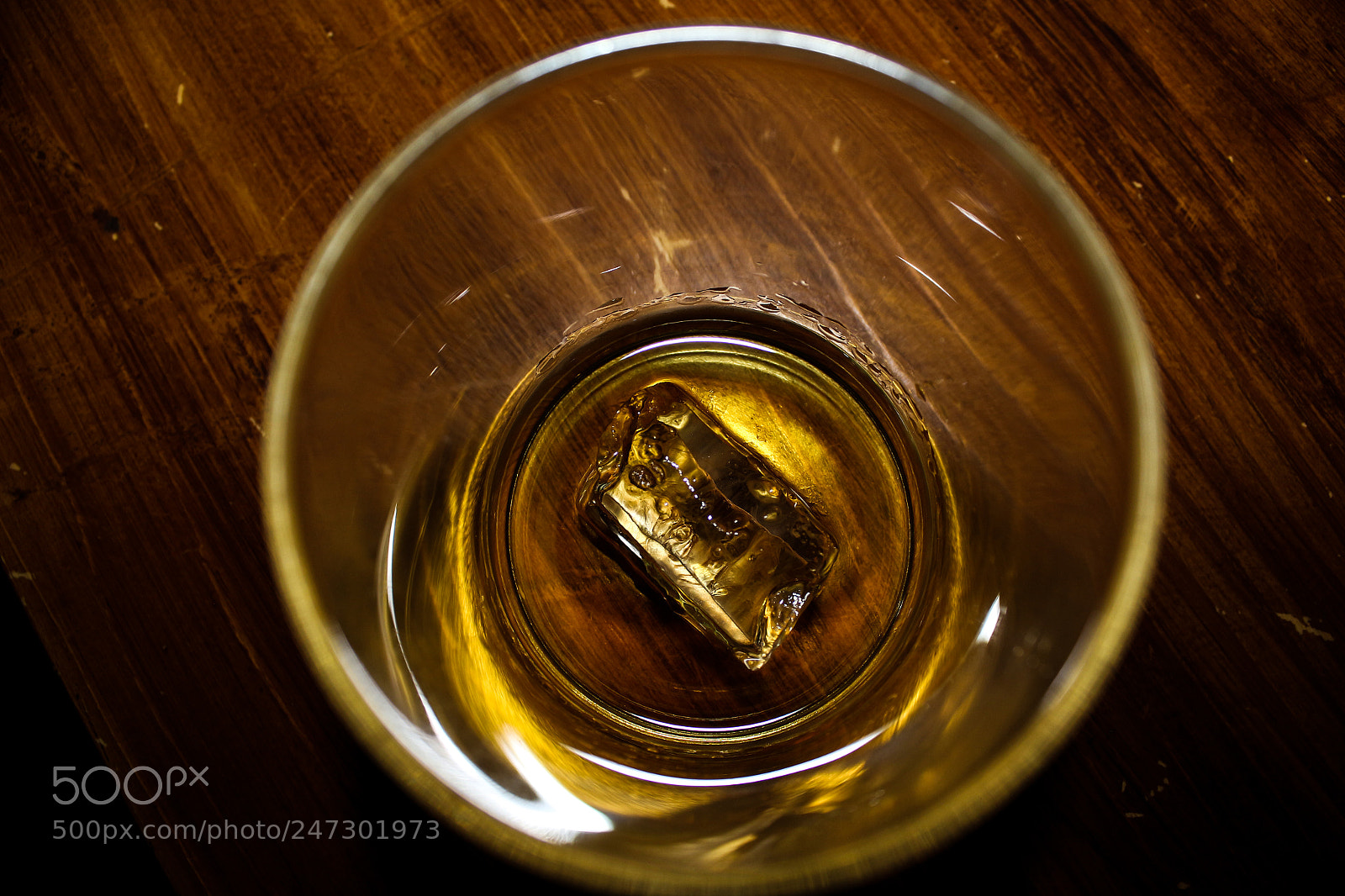 Canon EOS 700D (EOS Rebel T5i / EOS Kiss X7i) sample photo. Glass....ice......whiskey photography