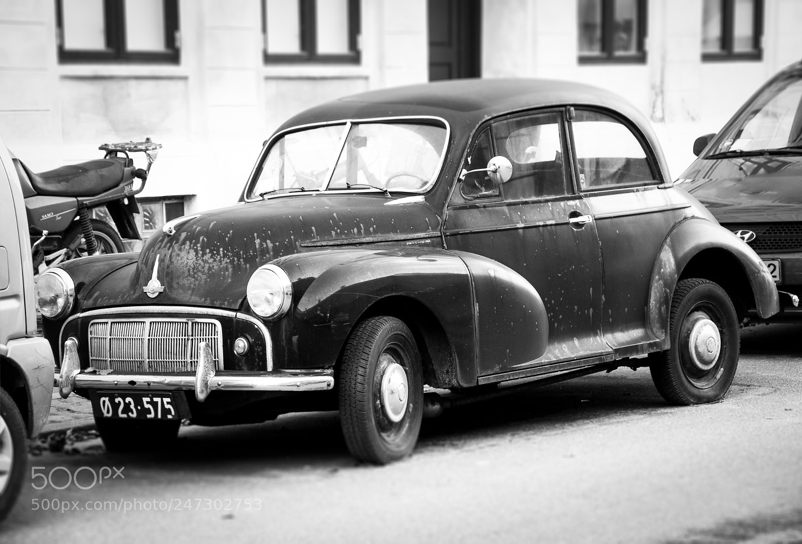 Nikon D90 sample photo. Old car in copenhagen photography