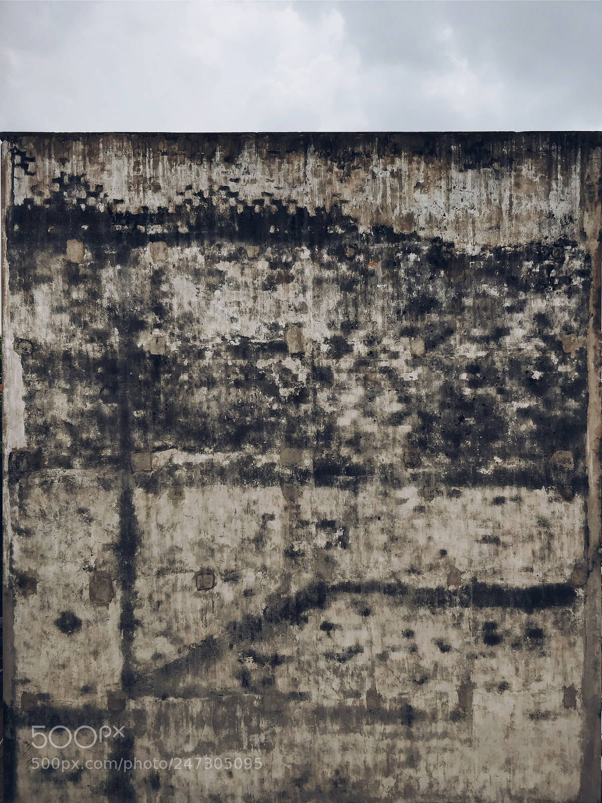 OnePlus 5 sample photo. Wall photography