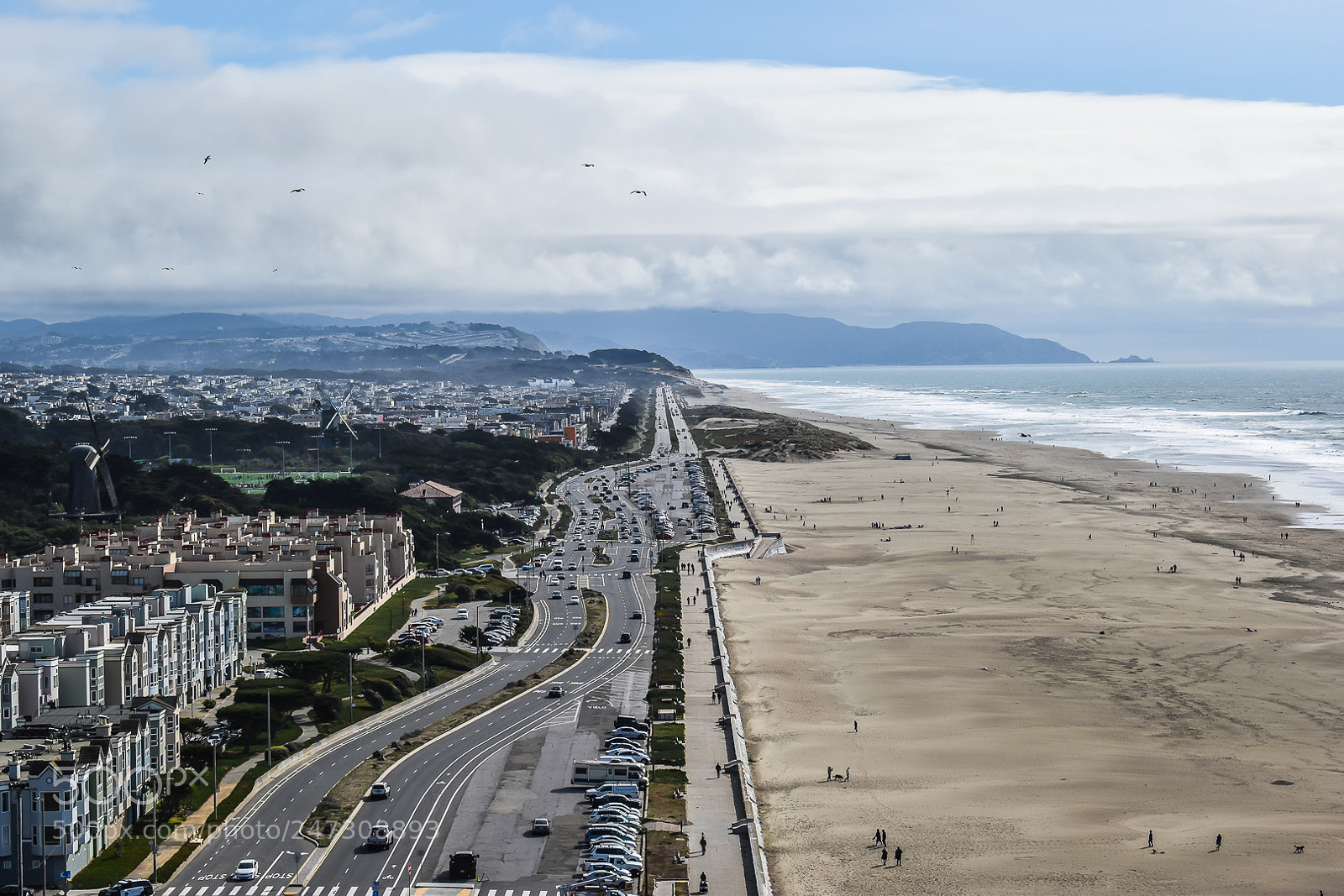 Nikon D5600 sample photo. Ocean beach overpass photography