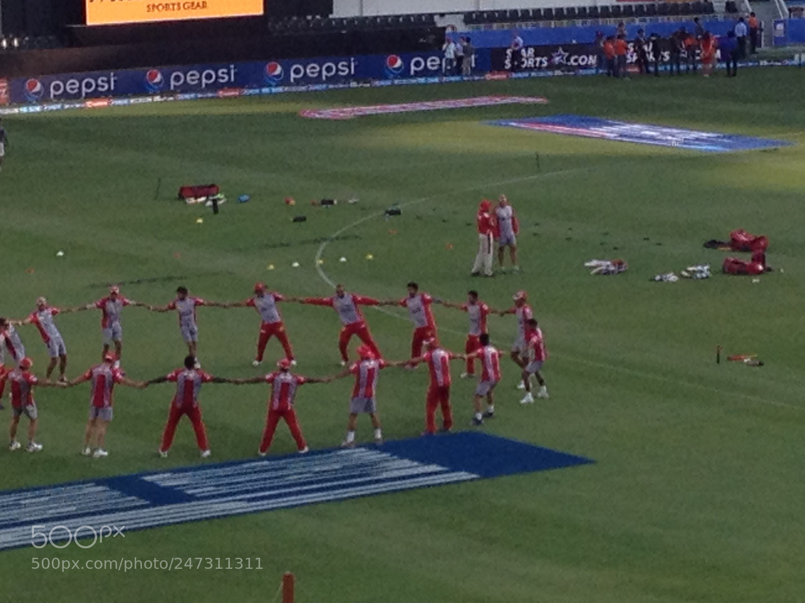 Apple iPhone 4S sample photo. Cricket photography