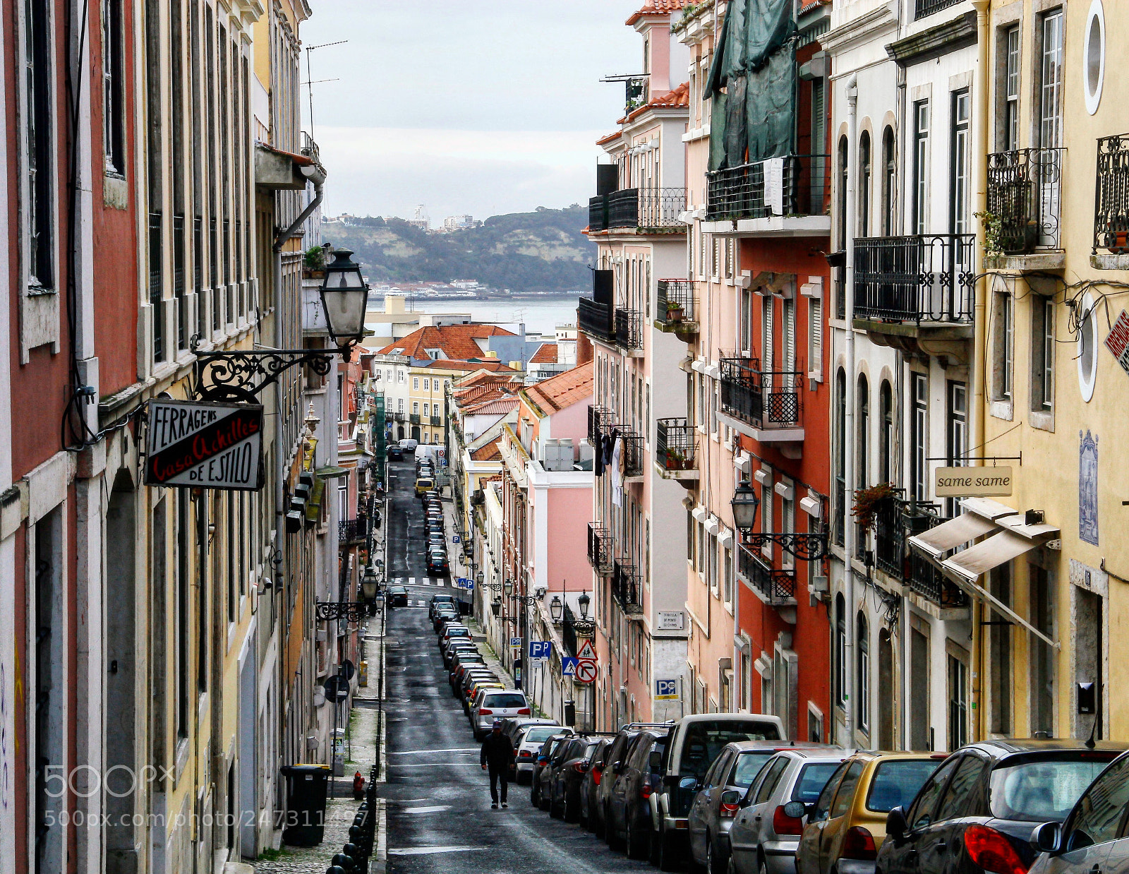 Canon EOS 550D (EOS Rebel T2i / EOS Kiss X4) sample photo. Lisbon , capital of photography