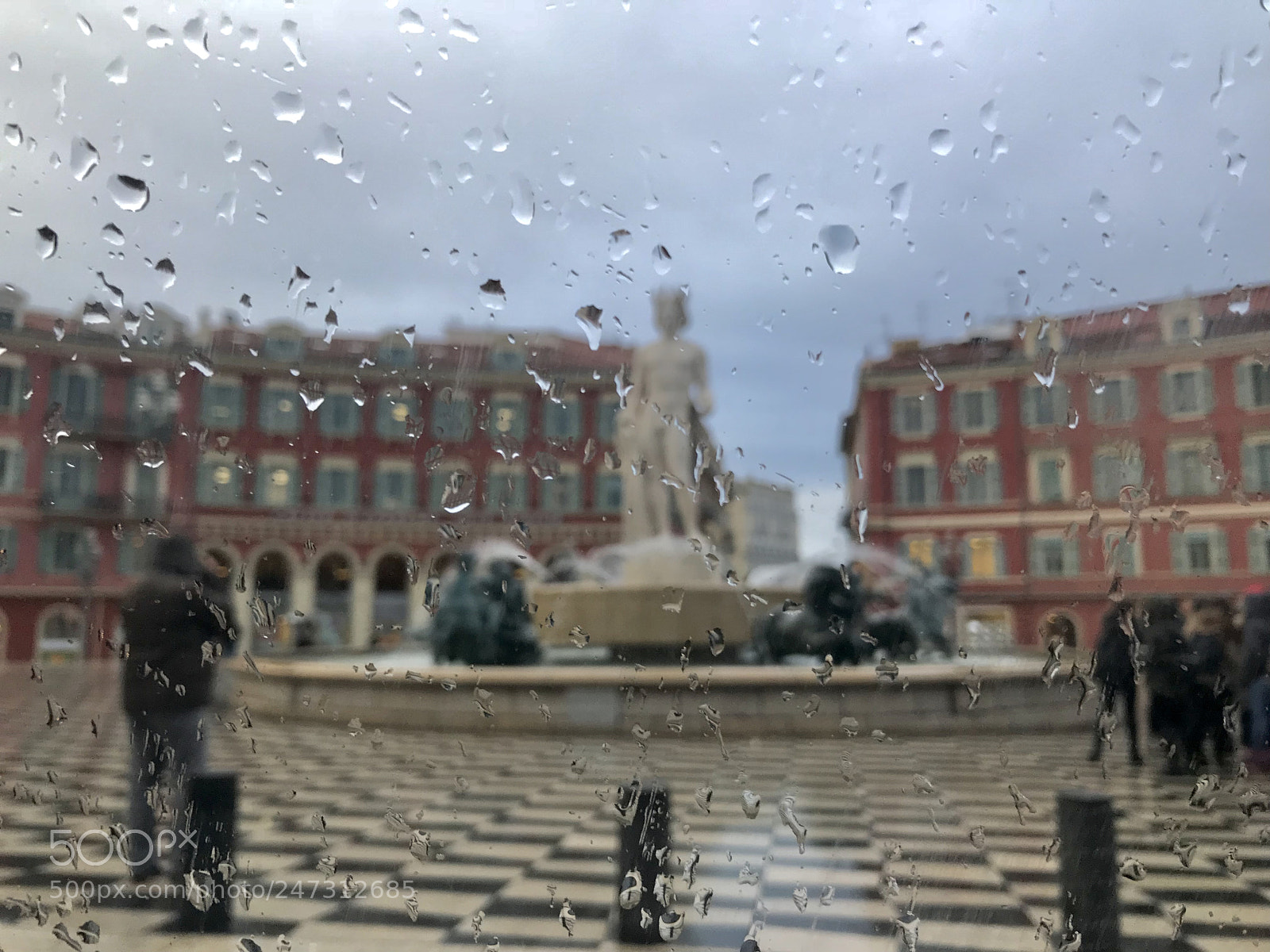 Apple iPhone 7 sample photo. Rainy nice photography