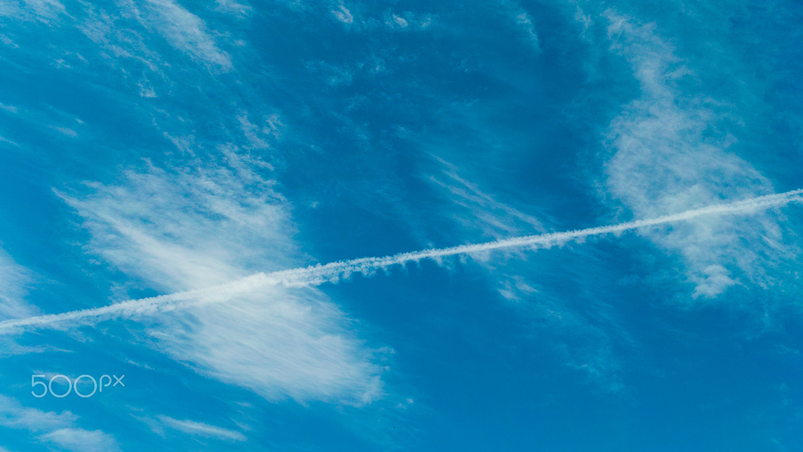 Sigma DP2 sample photo. Sky photography