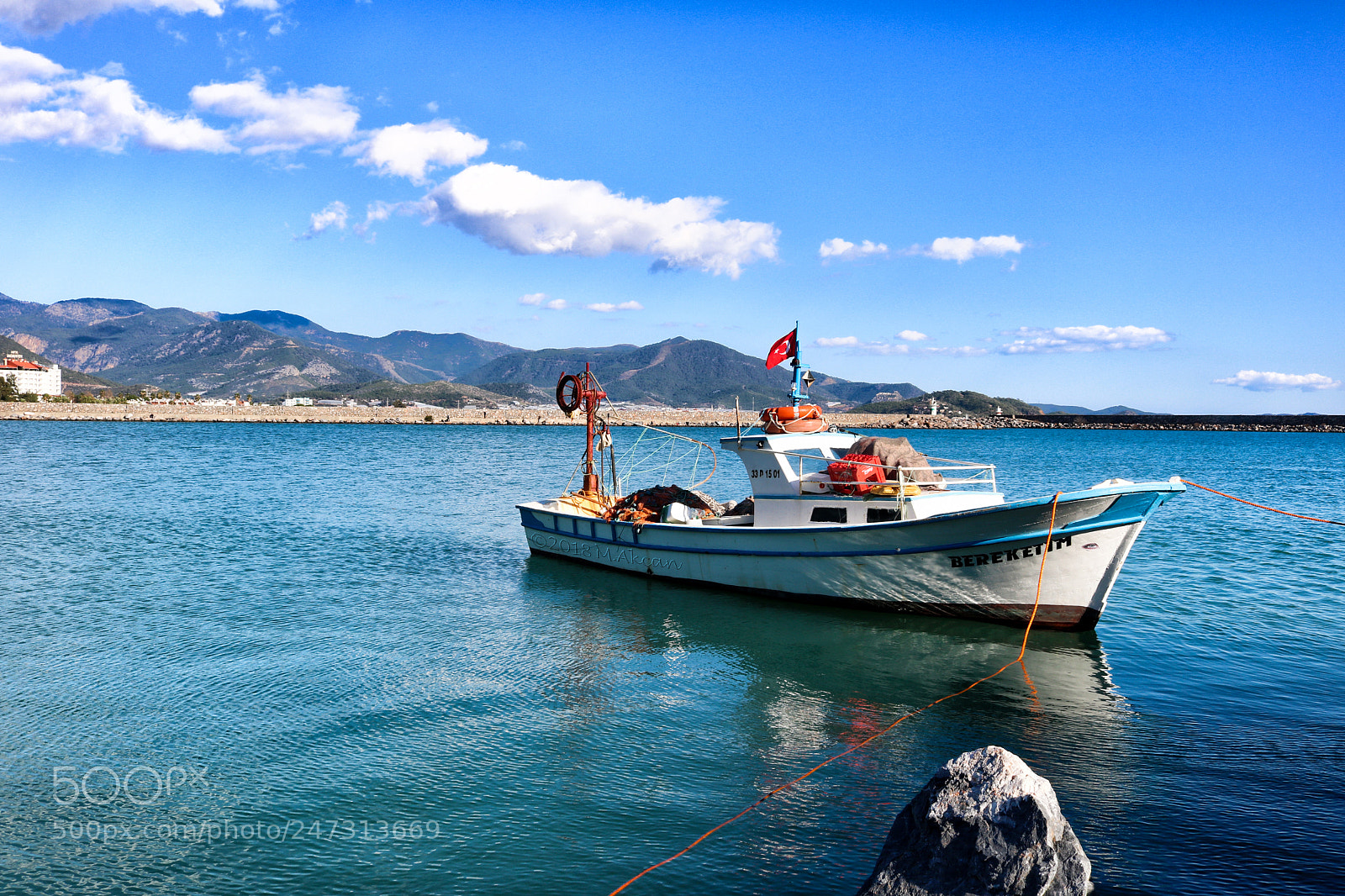 Canon EOS 760D (EOS Rebel T6s / EOS 8000D) sample photo. Bozyazı limanında tekne photography