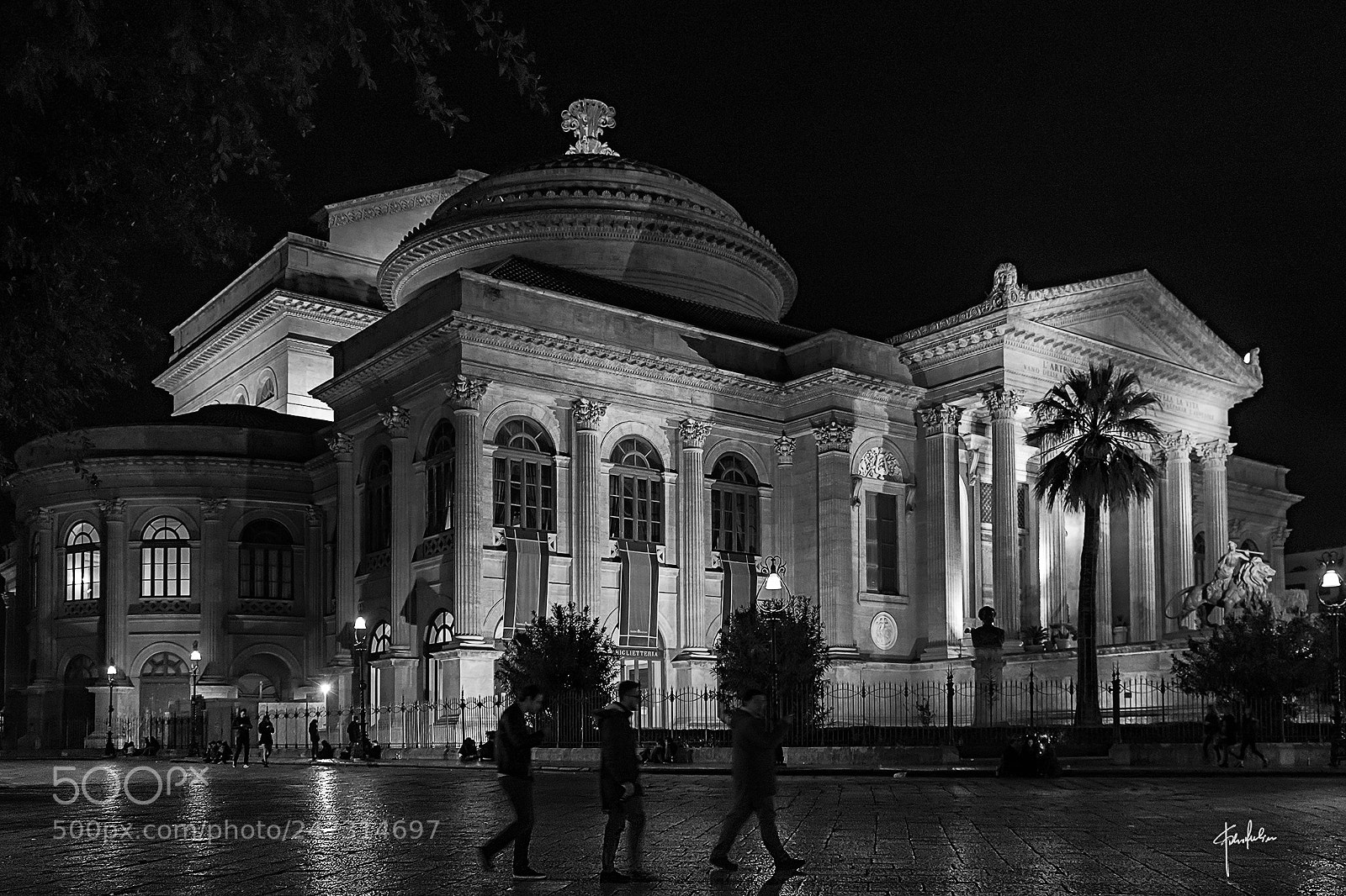 Fujifilm X-T10 sample photo. The theater photography